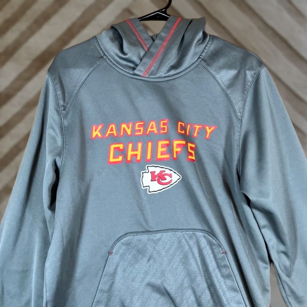 NFL Team Apparel Sweatshirt Kansas City Chiefs NFL Hoodie TX3 Warm Front Pocket M Mens Sweatshirt Size US M / EU 48-50 / 2 - 1 Thumbnail