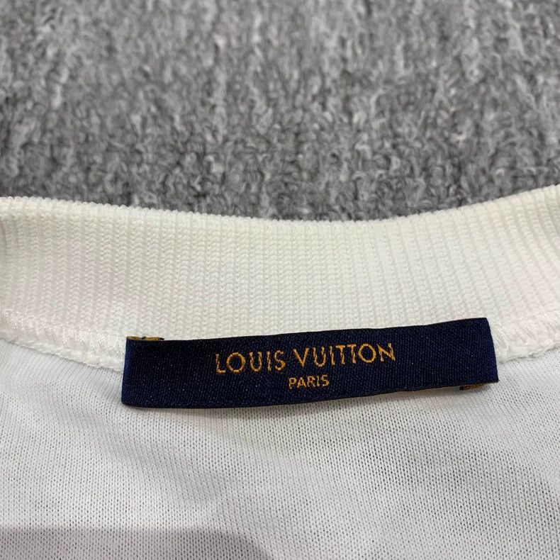 Louis Vuitton LOUIS VUITTON White astronaut short sleeves Size US XS / EU 42 / 0 - 4 Thumbnail