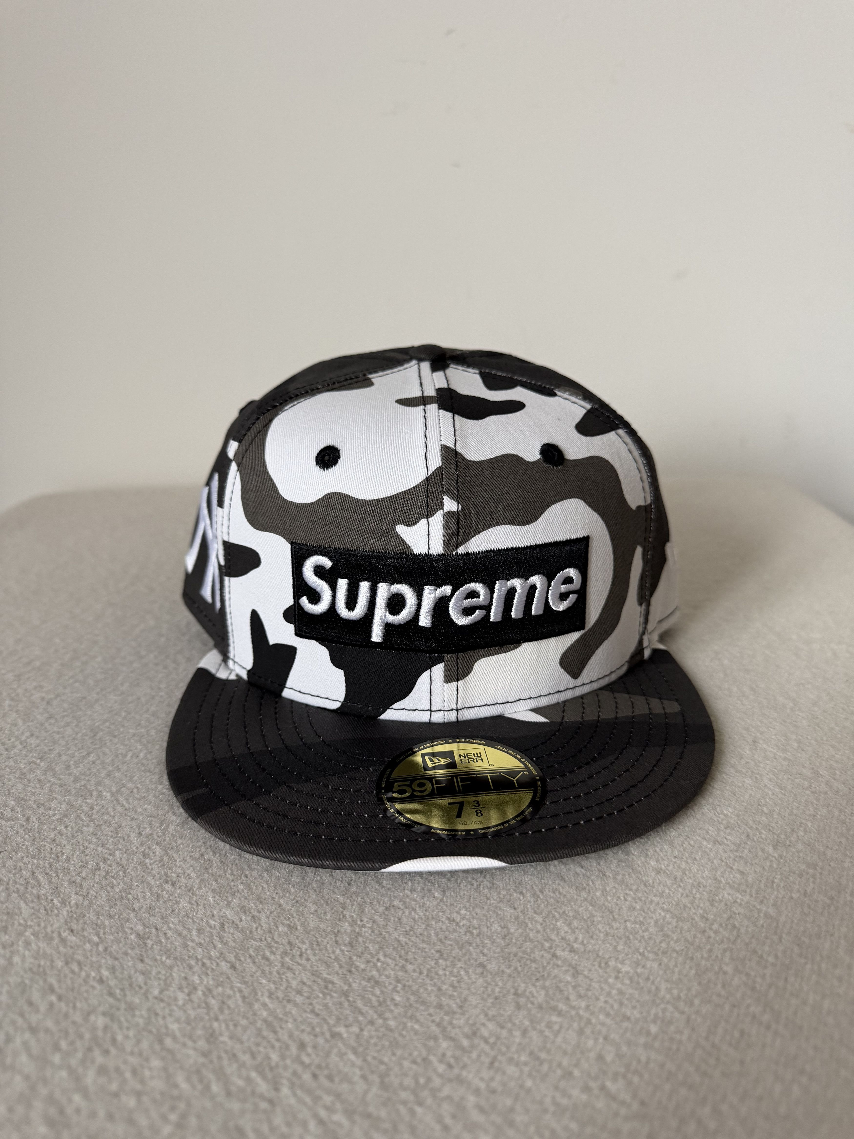MLB × New Era × Supreme 7 3/8 Supreme New Era New York Yankees Box Logo 59FIFTY Size ONE SIZE - 2 Thumbnail