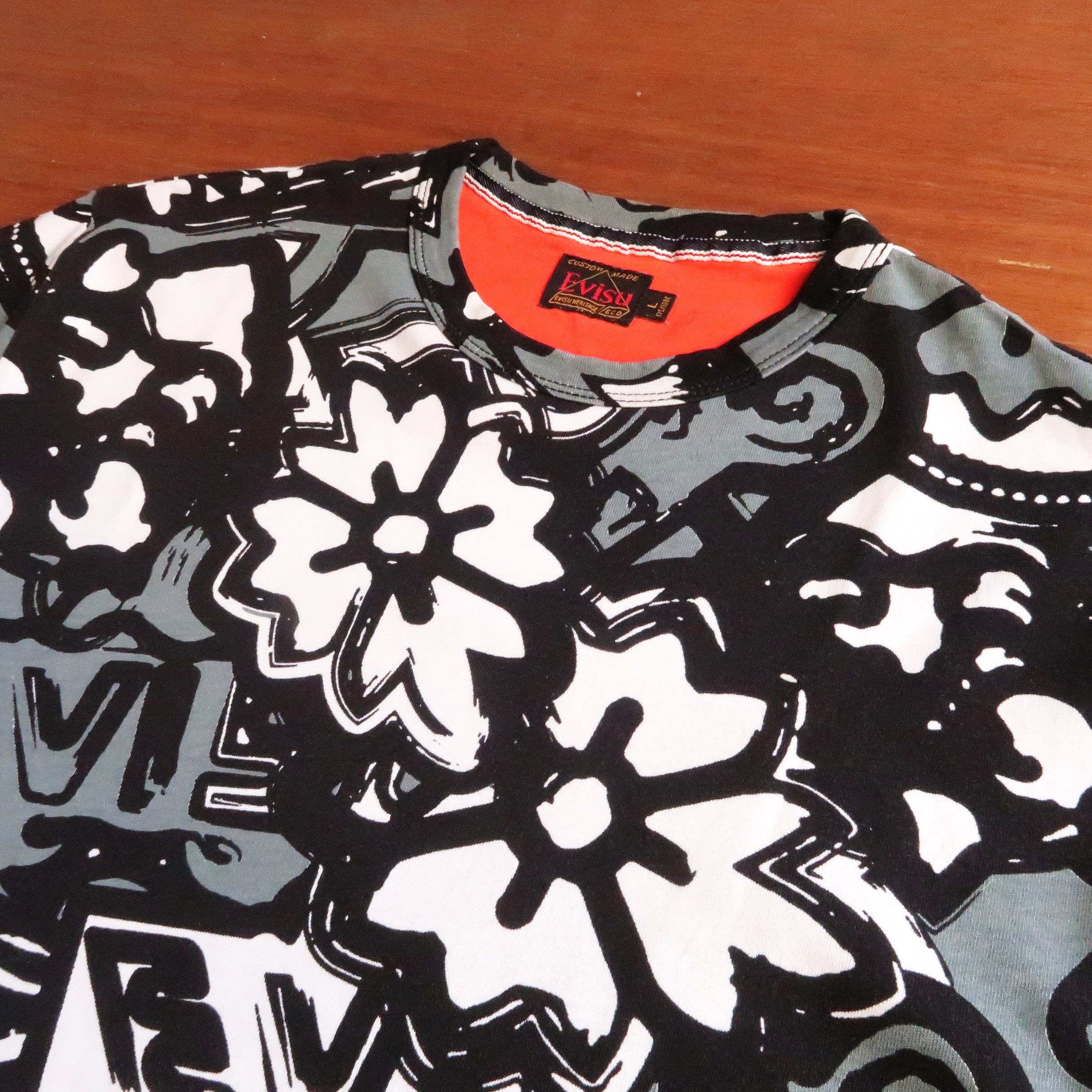 Evisu 90s Evisu Custom Made AOP Kanji Hiragana Tee Size US L / EU 52-54 / 3 - 5 Thumbnail