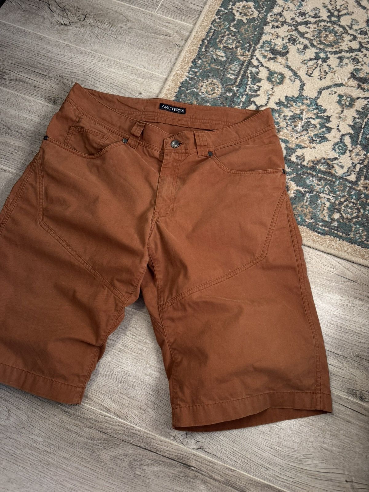 Arc'teryx Arcteryx Vintage Logo Orange Brick Shorts Size US 32 / EU 48 - 3 Thumbnail