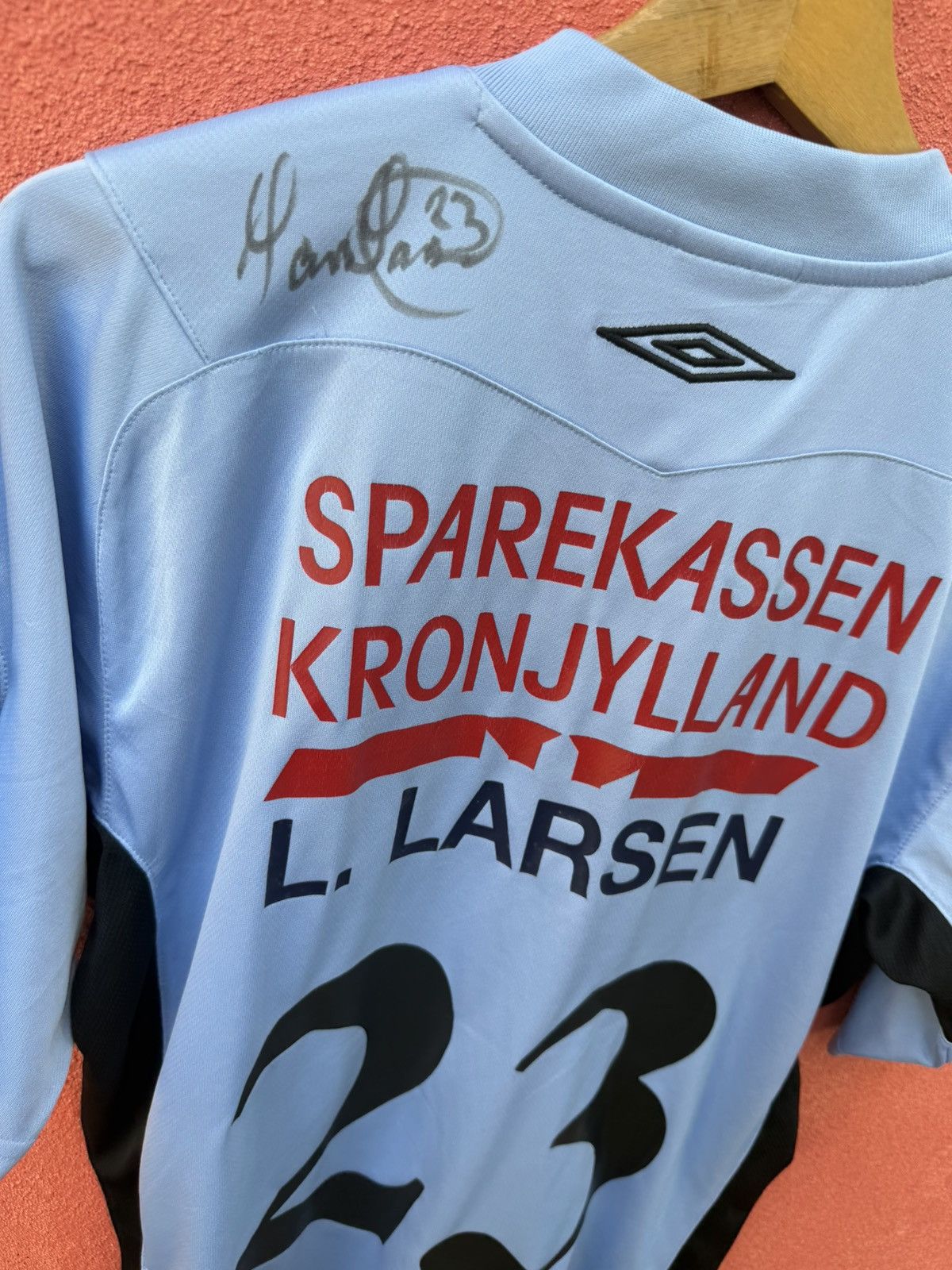 Umbro Matchworn Randers FC x L.Larsen 23 Size US M / EU 48-50 / 2 - 8 Thumbnail