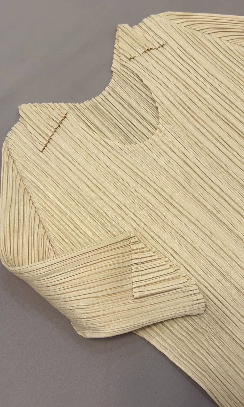 Issey Miyake issey miyake size:3 Light apricot top Size XXS / US 00 / IT 34 - 2 Thumbnail