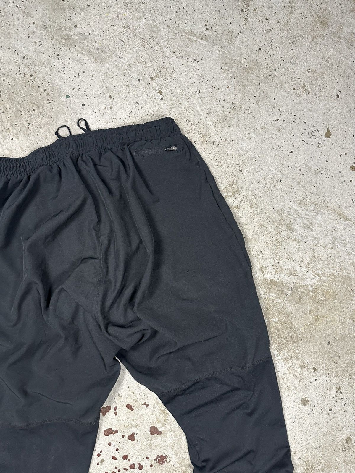 Nike Vintage Y2K Nike Black Track Pants Swoosh rare Size US 34 / EU 50 - 14 Thumbnail
