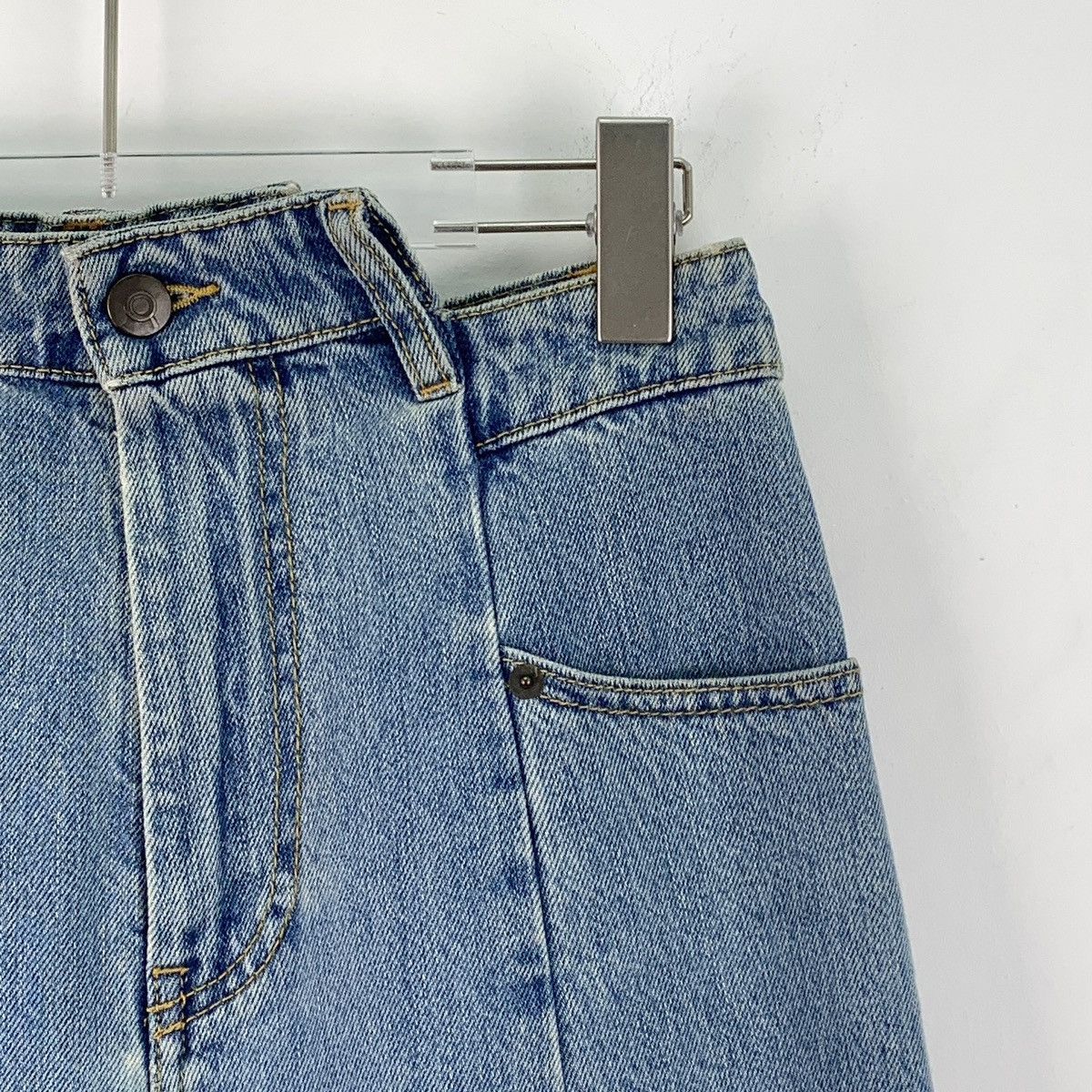Maison Margiela Maison Margiela Blue High-Waisted Denim Wide-Leg Pants K26WX Size 26" / US 2 / IT 38 - 3 Thumbnail
