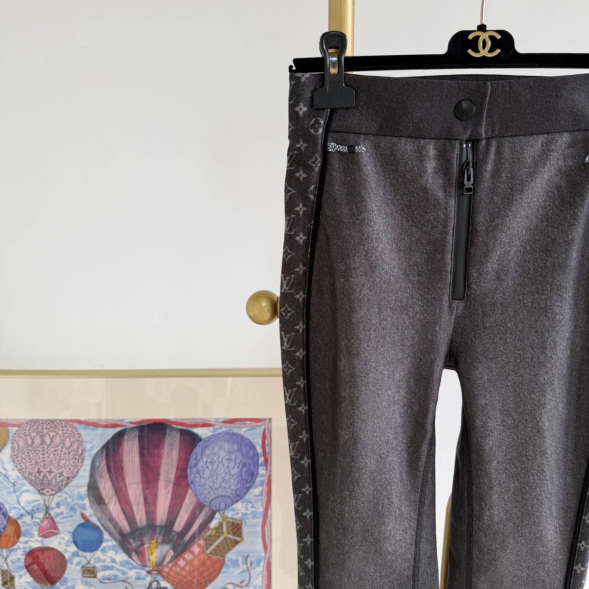 Louis Vuitton Louis Vuitton SKI SS26 Casual Pants 36 Size 26" / US 2 / IT 38 - 3 Thumbnail