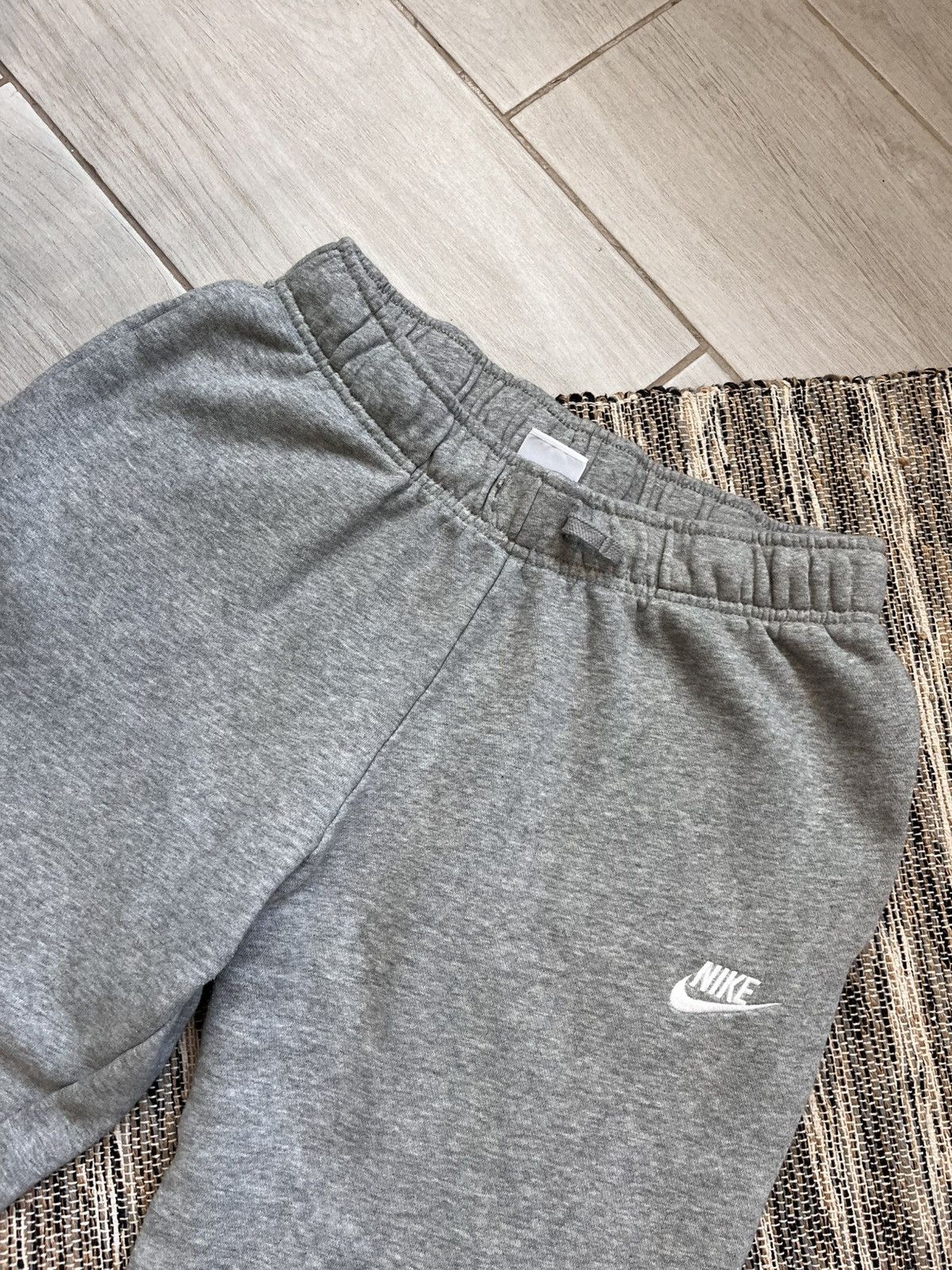 Nike × Vintage Woman Vintage Nike Sweatpants Grey sportswear pants Size 26" / US 2 / IT 38 - 3 Thumbnail