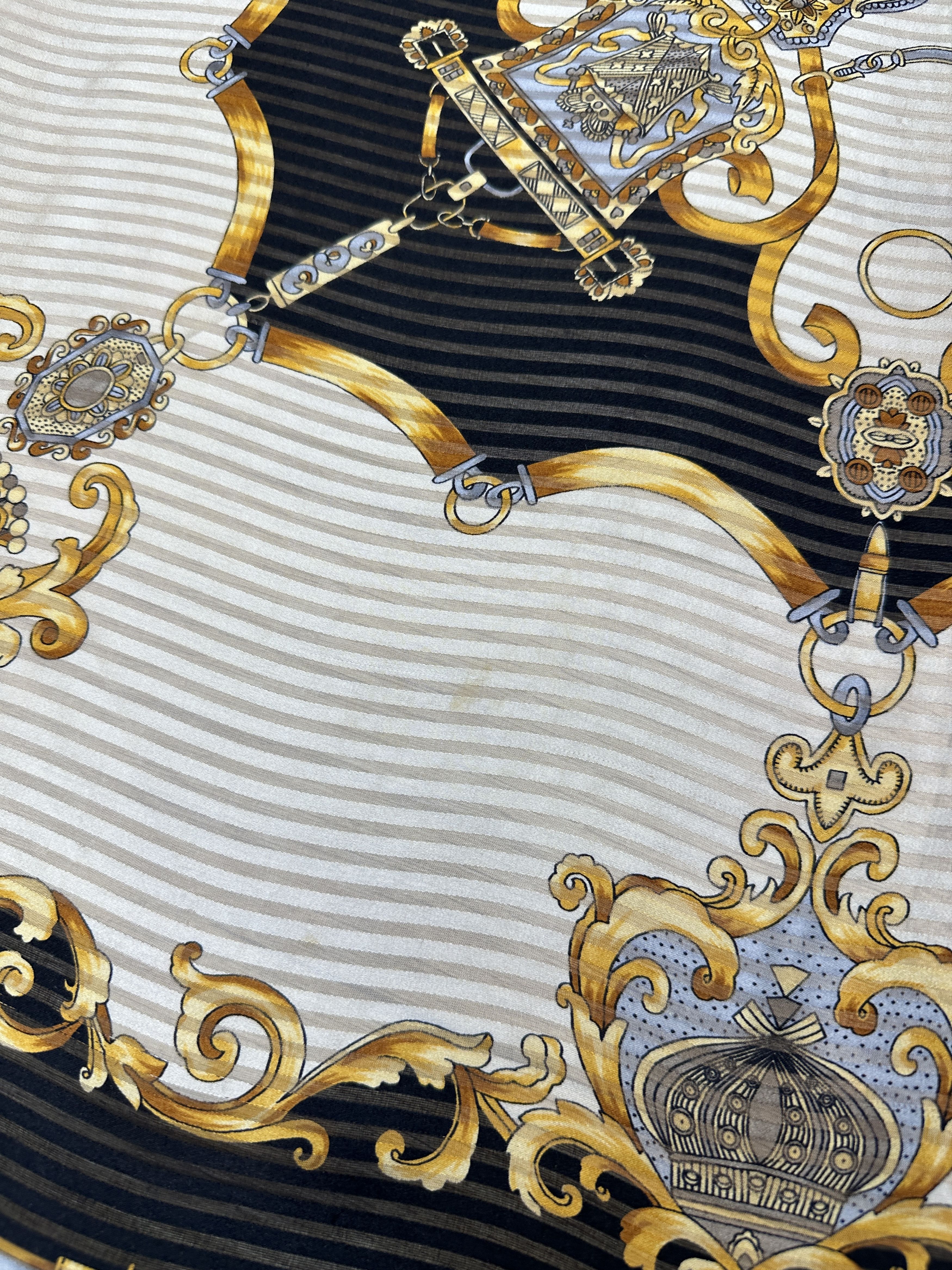 Yves Saint Laurent Yves Saint Laurent Silk Scarf Baroque Chain 85cm Square Size ONE SIZE - 7 Thumbnail