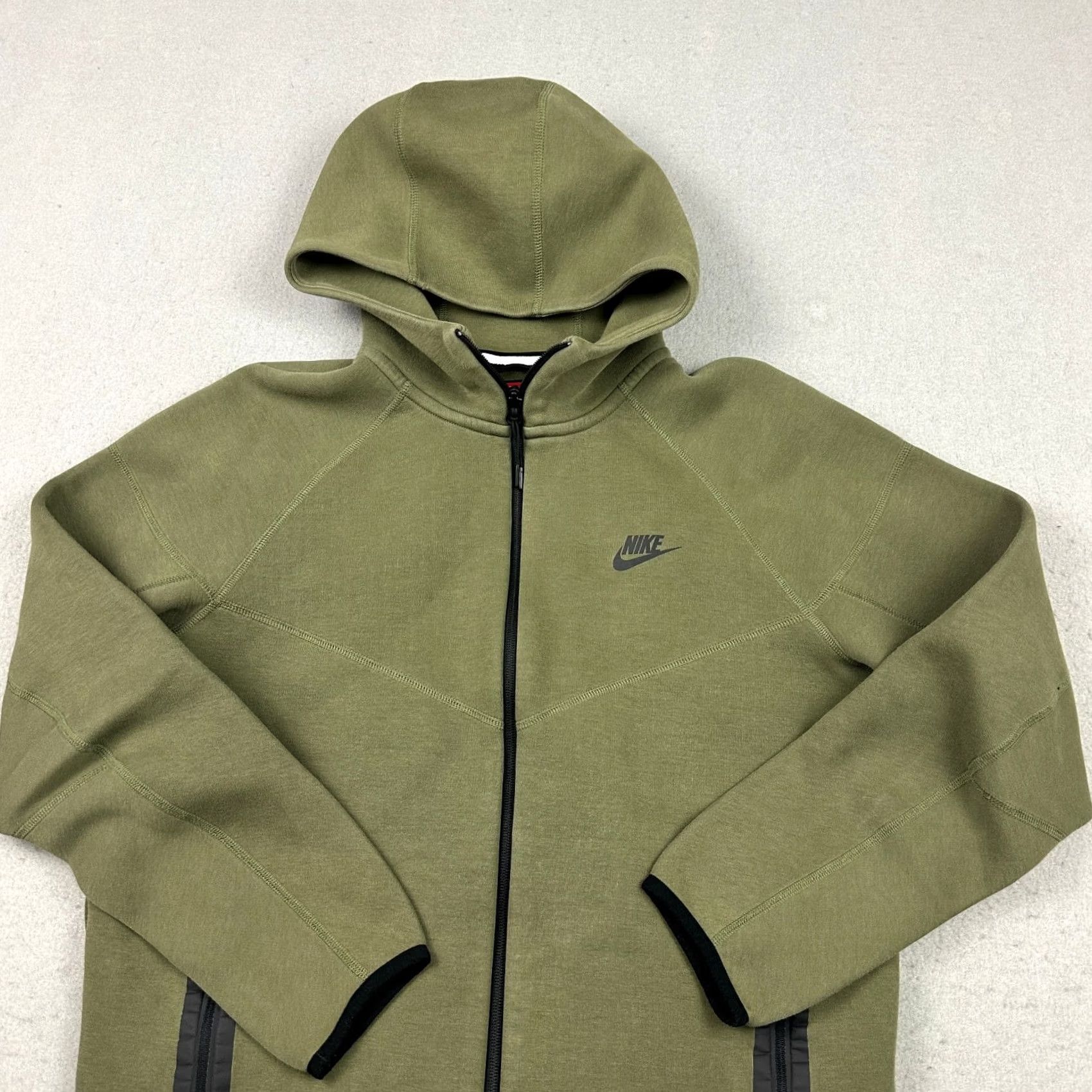 Nike Nike Tech Fleece Hoodie Jacket Men Large Green Chevron Solid Full Zip Pockets L Size US L / EU 52-54 / 3 - 2 Thumbnail