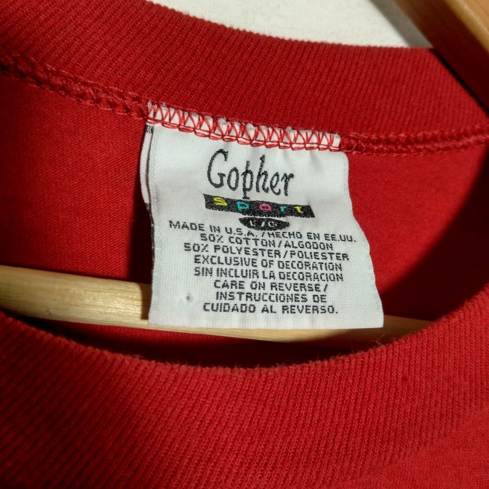 Vintage VINTAGE Gopher Sport T-Shirt USA Patriotic Bicycle Teddy Bear Cropped Short Sleeve Red Large Women Size L Size L / US 10 / IT 46 - 6 Thumbnail