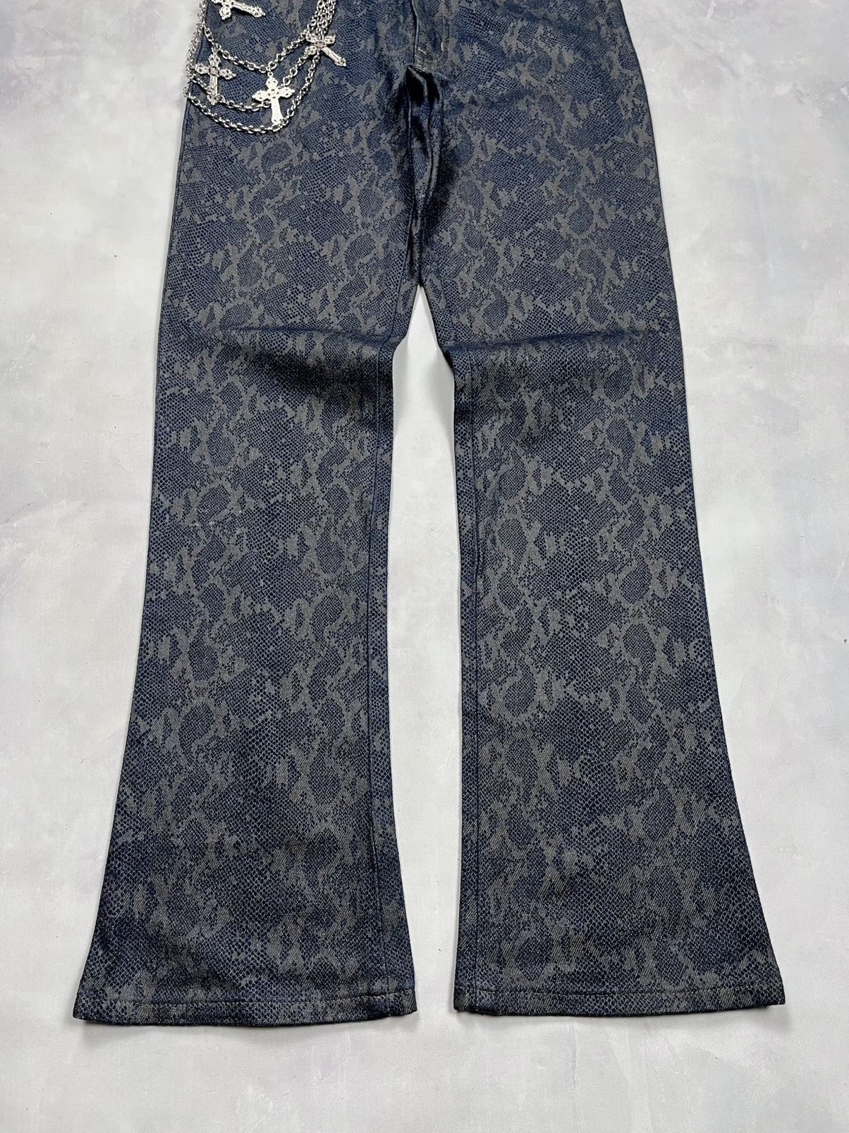 Japanese Brand Snakeskin Flare Denim Something Edwin Size US 26 / EU 42 - 3 Thumbnail