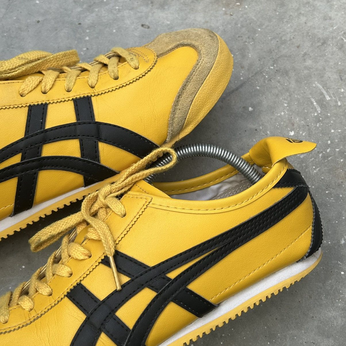Asics ASICS Onitsuka Tiger Kill Bill icon yellow vintage sneakers Size US 11 / EU 44 - 3 Thumbnail