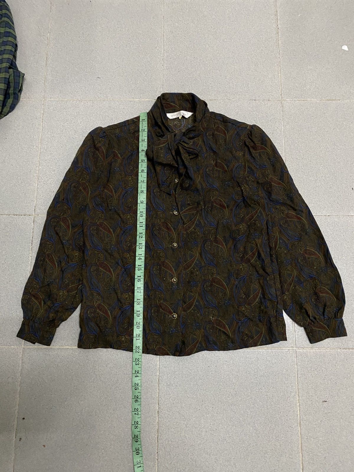Burberry × Japanese Brand × Vintage Vintage Burberrys Paisley Blouse Size S / US 4 / IT 40 - 7 Thumbnail