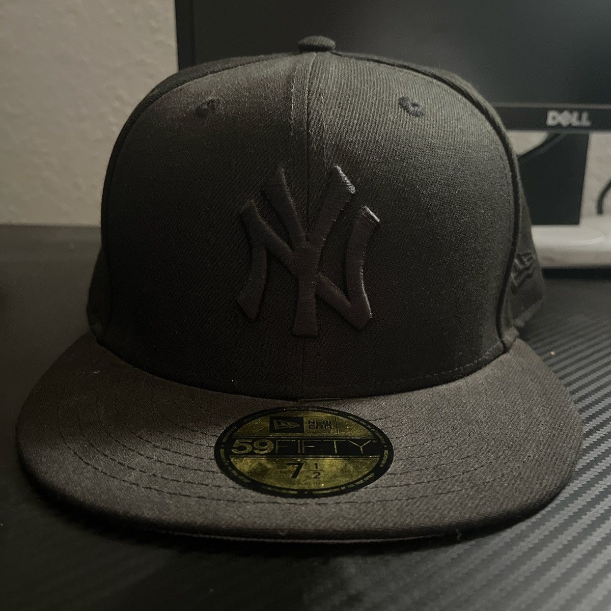 New Era New Era All Black Yankees Hat Size ONE SIZE - 1 Thumbnail