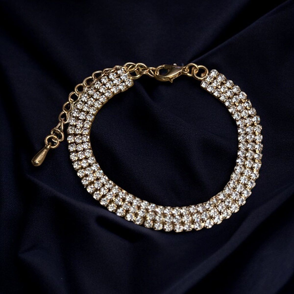 Other Gold tone triple row rhinestone tennis bracelet Size ONE SIZE - 1 Thumbnail