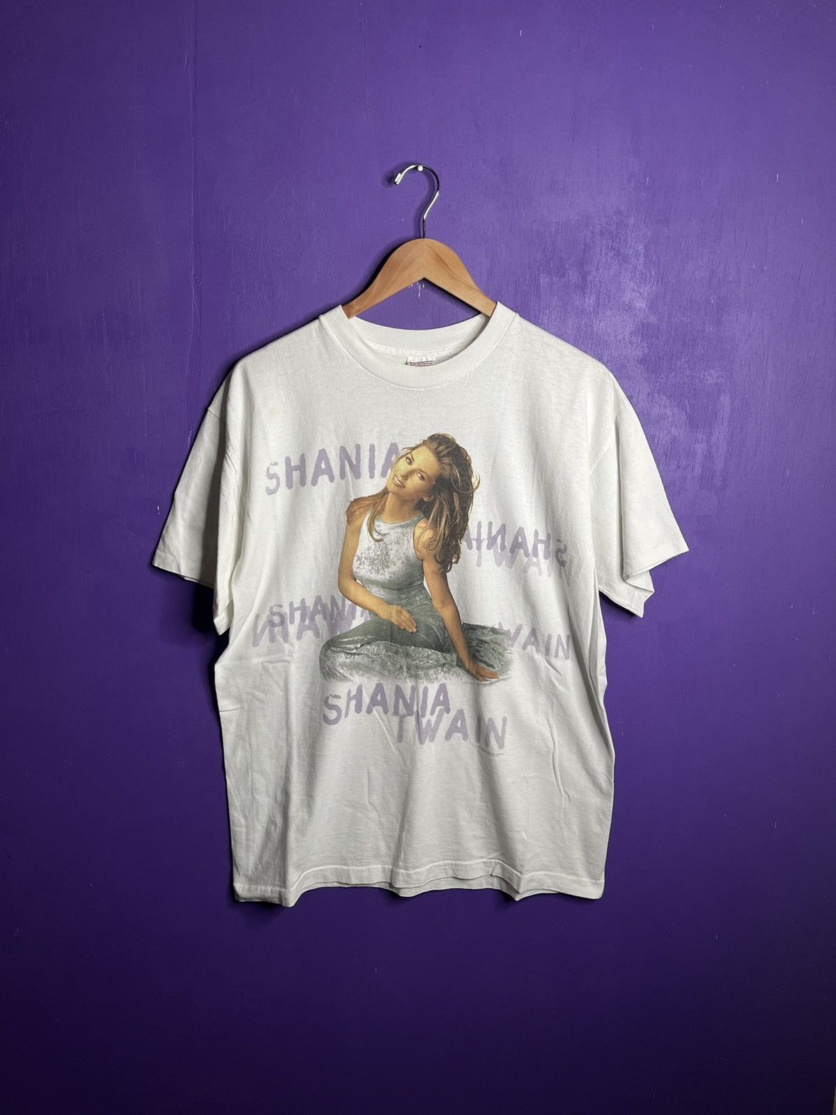 Band Tees × Vintage Vintage 90s Shania Twain sitting tour t-shirt Size US L / EU 52-54 / 3 - 1 Thumbnail