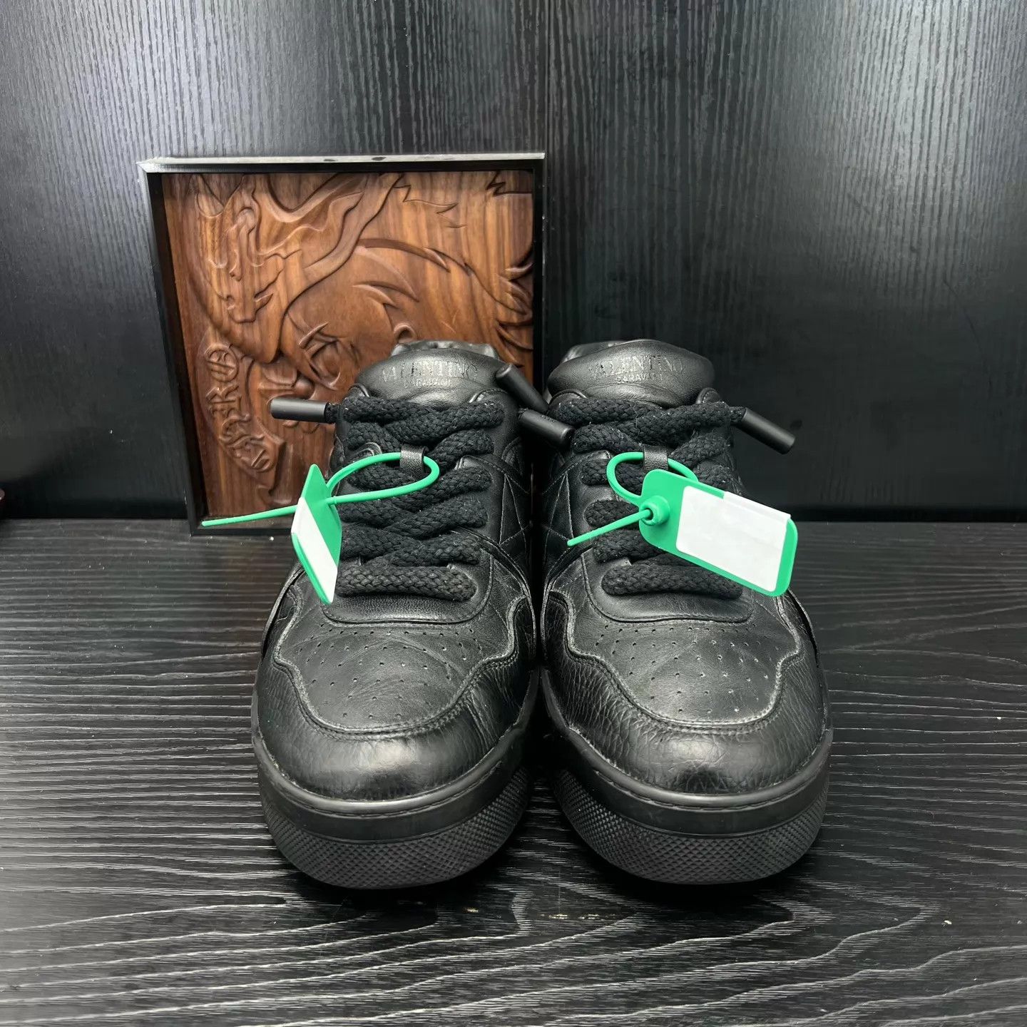 Valentino Valentino One Stud Black 43 with Box Size US 10 / EU 43 - 2 Thumbnail