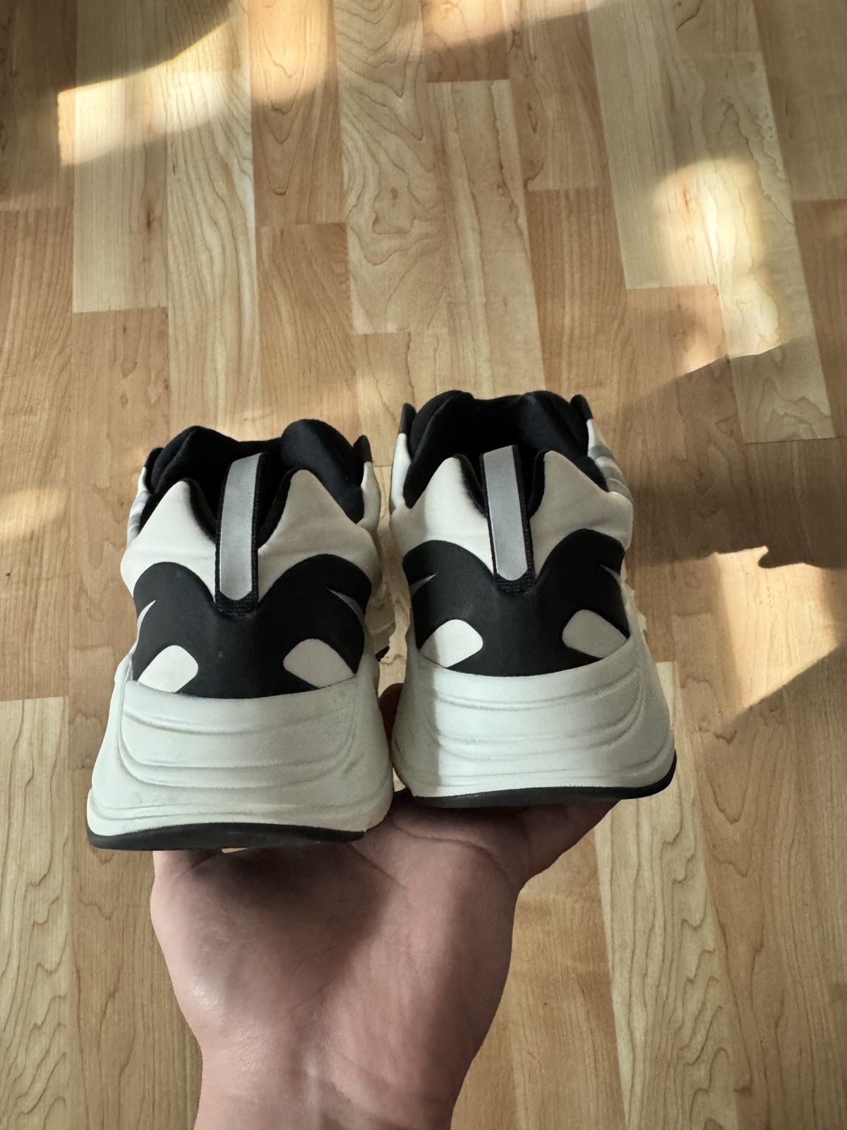 Kanye West × Yeezy Yeezy Boost 700 MNVN Laceless 'Analog' Size US 11.5 / EU 44-45 - 4 Thumbnail