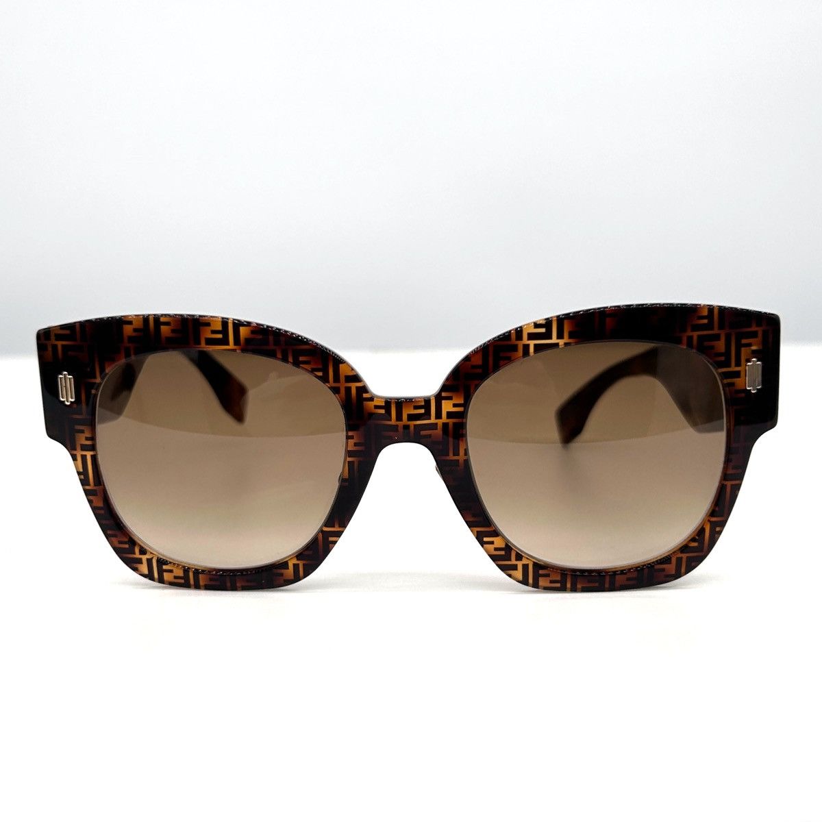 Fendi Brown Fendi Sunglasses Size ONE SIZE - 9 Thumbnail