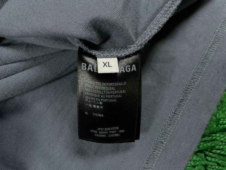 Balenciaga Balenciaga Gray portrait short sleeve XL size Size US XL / EU 56 / 4 - 5 Thumbnail