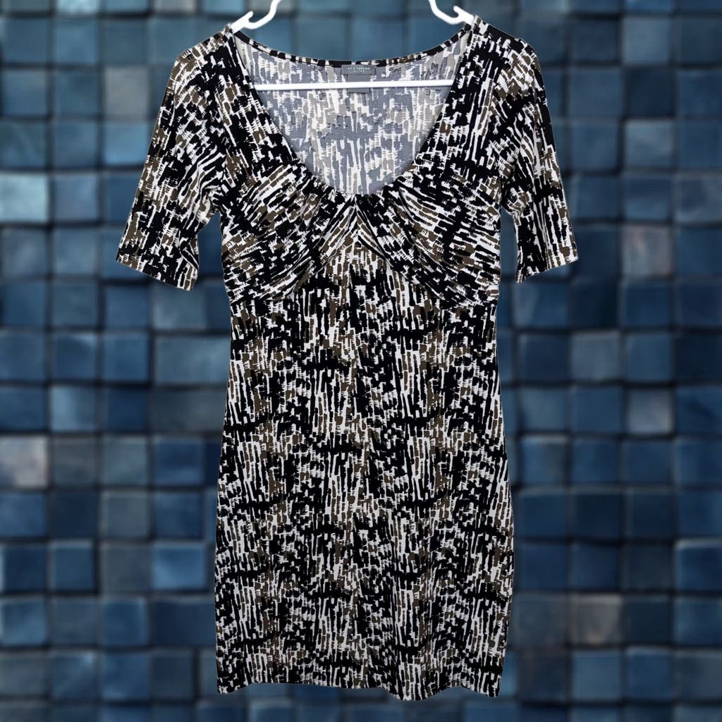 Ann Taylor Ann Taylor Dress Women A-Line Fit & Flare Knee Length Multicolor 0P Petite Round Neck Short Sleeve Button Zip Pattern Solid Casual Business Womens Size XS / US 0-2 / IT 36-38 - 1 Thumbnail