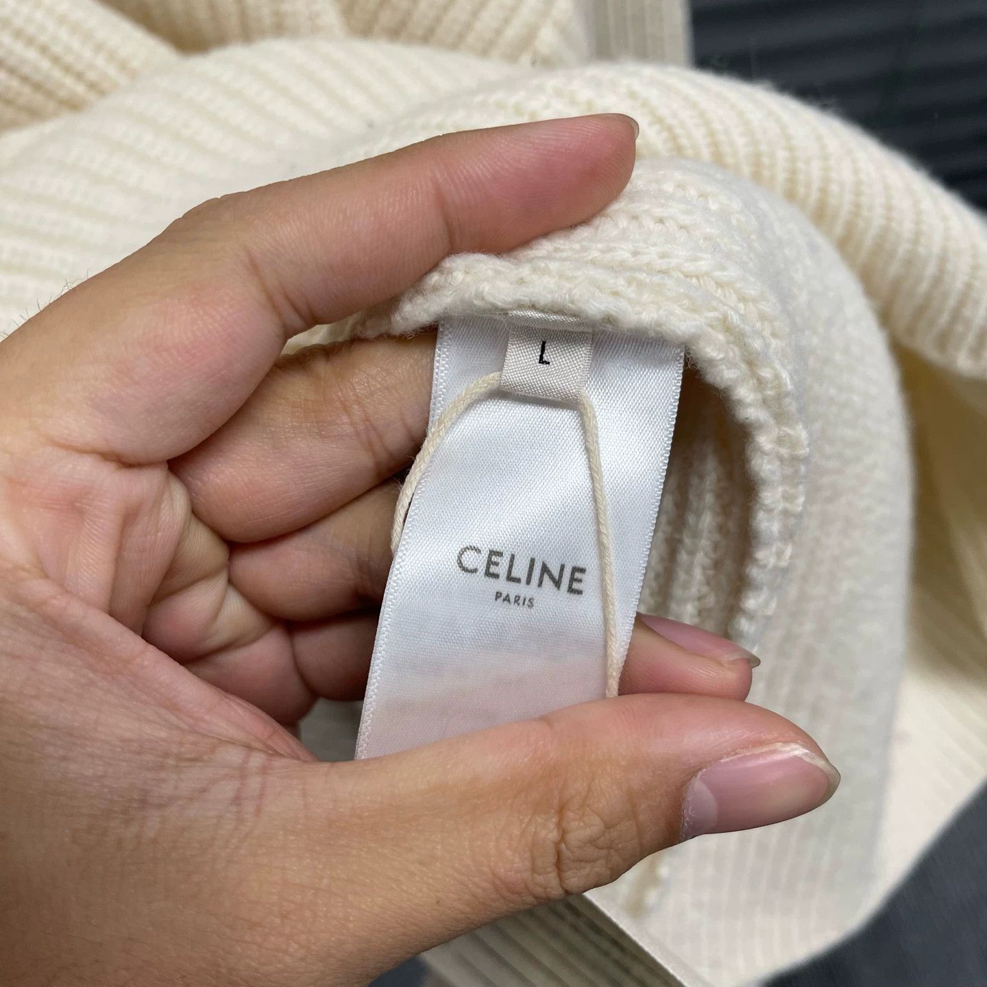 Celine Celine cream beaded big logo wool sweater L Size L / US 10 / IT 46 - 5 Thumbnail