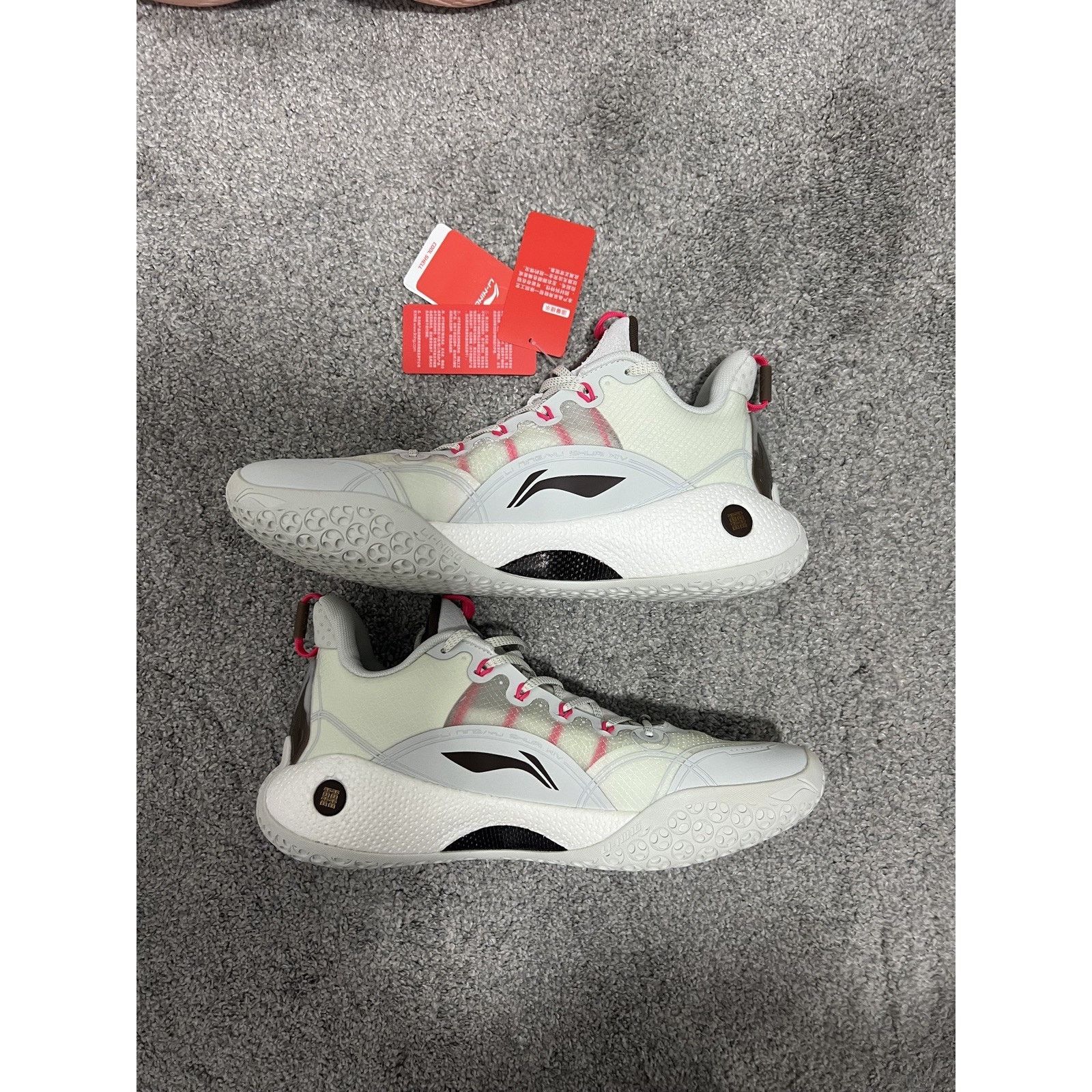 Li-Ning Lining Yushuai 14 boom basketball shoes size9 without box Size US 9 / EU 42 - 3 Thumbnail