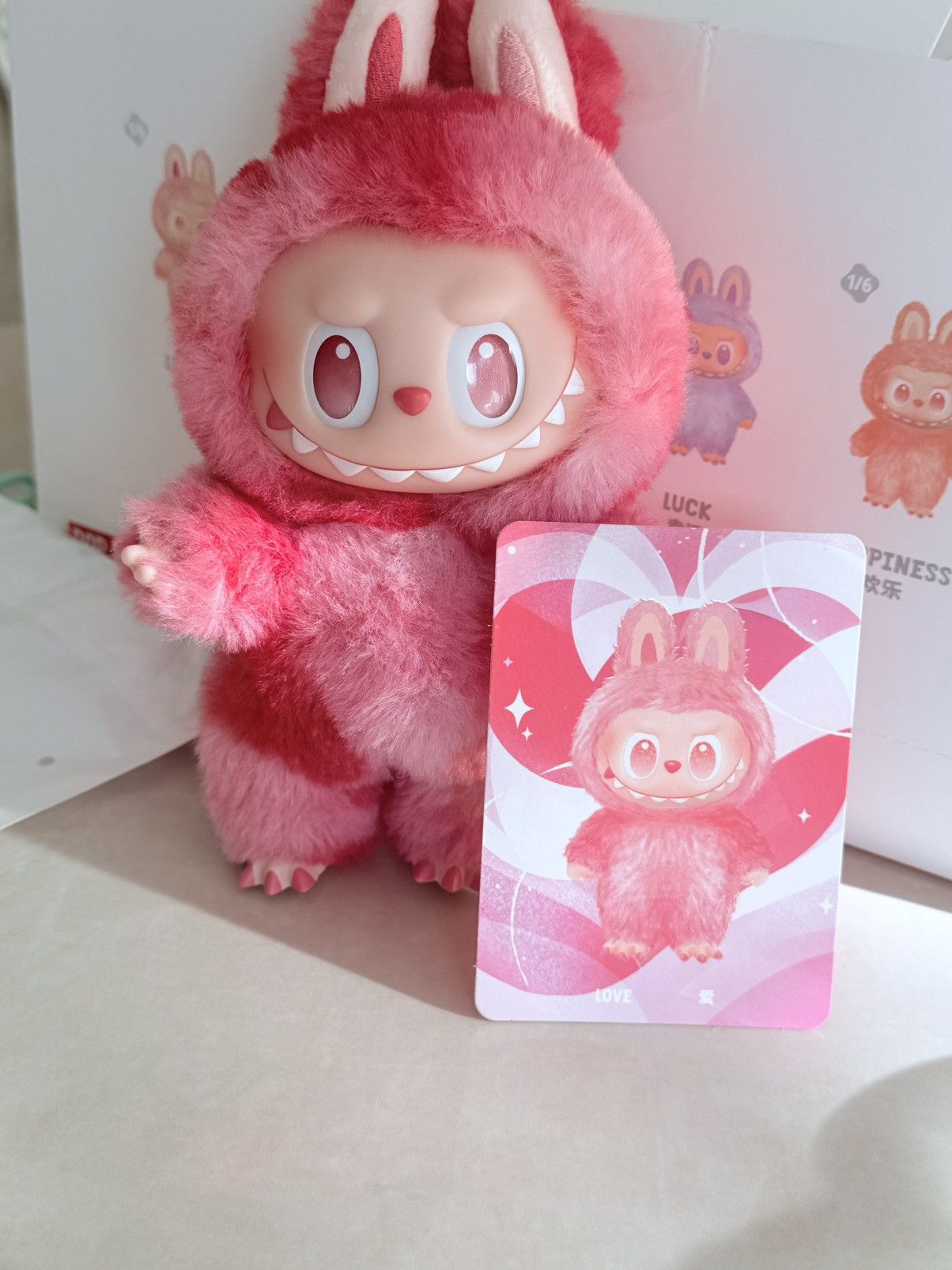 POP MART Labubu Big into Energy Love Size ONE SIZE - 3 Thumbnail