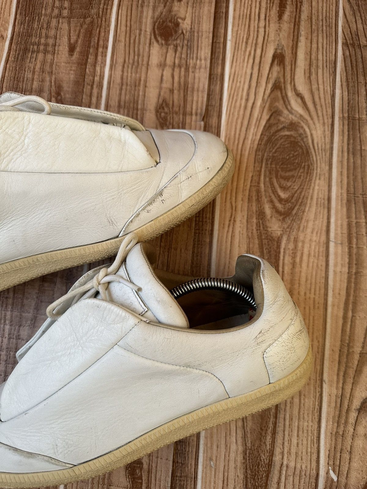 Maison Margiela Maison Margiela Futures White Leather Lowtops Size US 9 / EU 42 - 13 Thumbnail