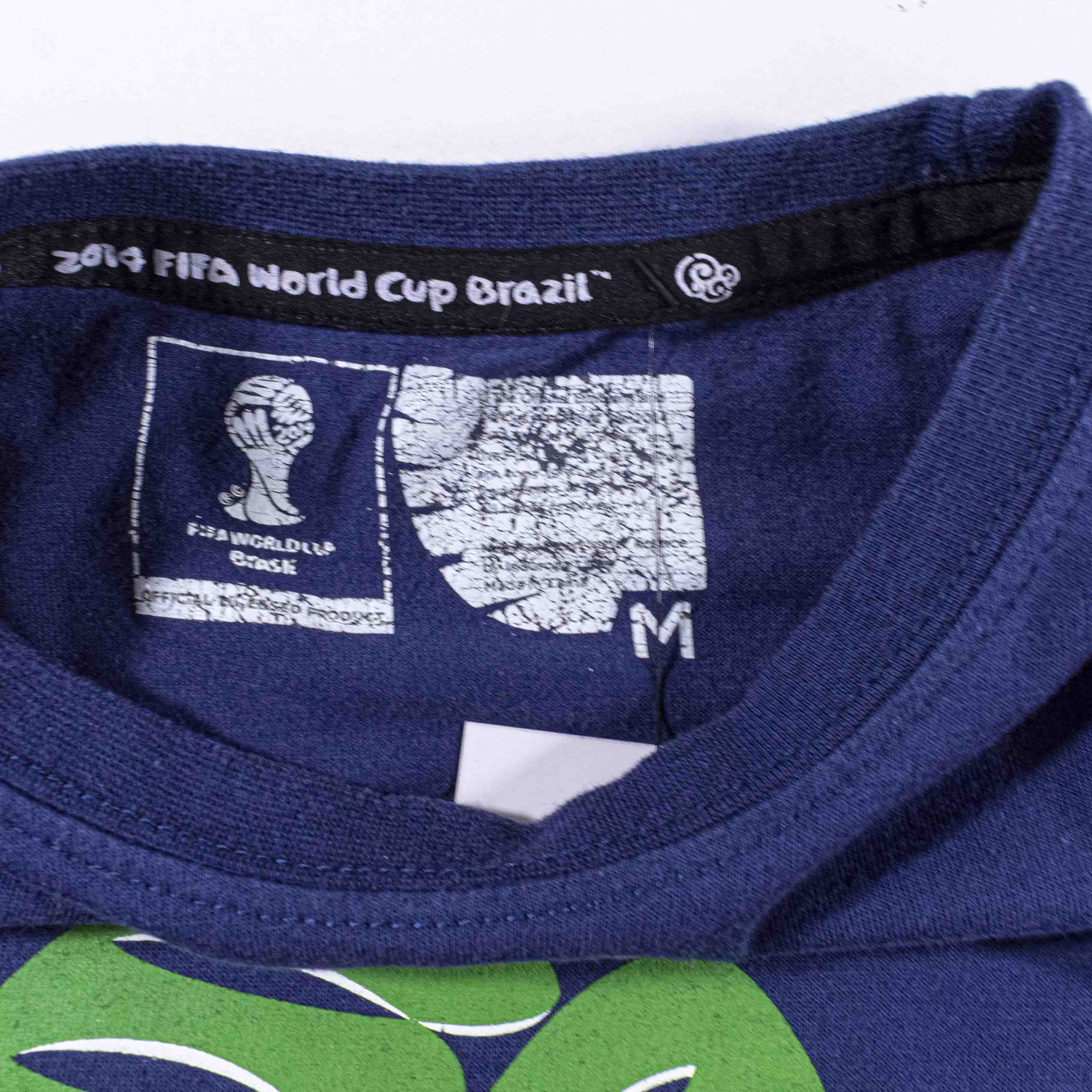 Vintage Official 2014 FIFA World Cup Brazil T-Shirt Soccer Graphic Size US M / EU 48-50 / 2 - 7 Thumbnail
