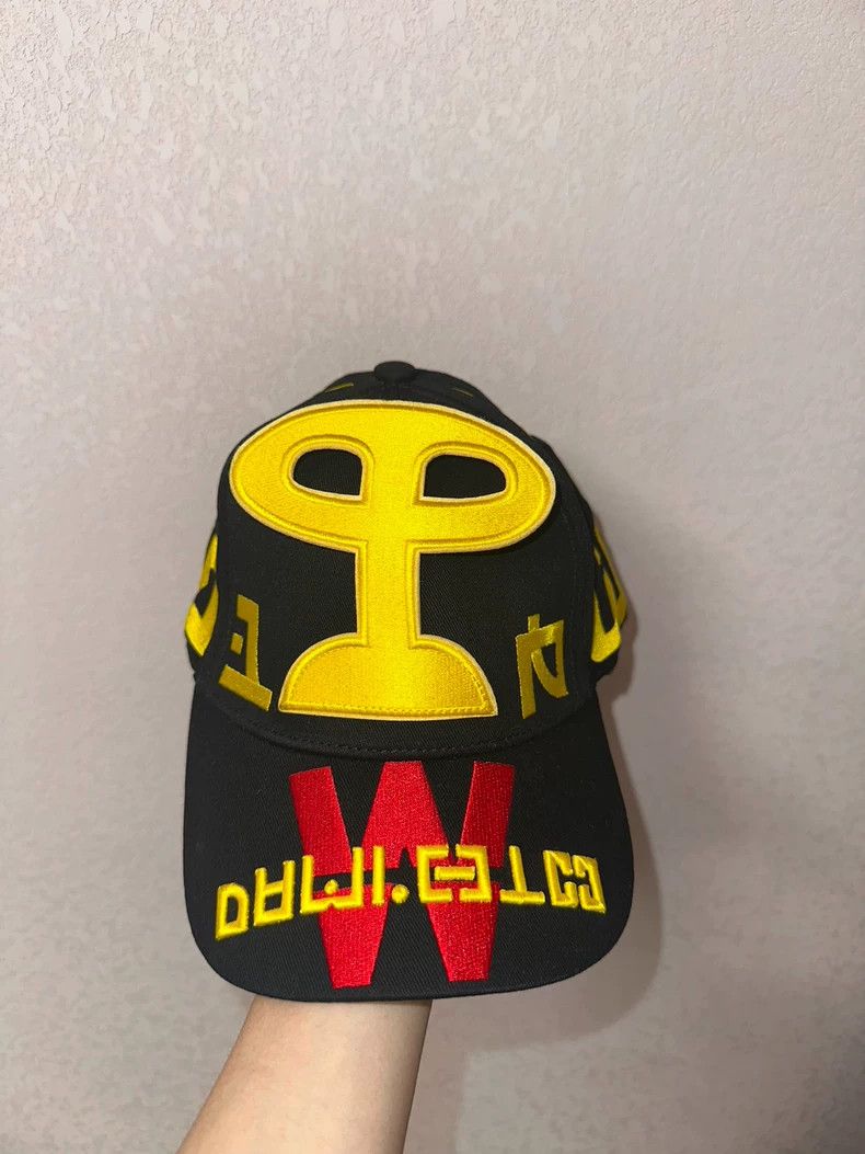 Walter Van Beirendonck walter van beirendonck Black Teletubbies Hat Size ONE SIZE - 1 Thumbnail
