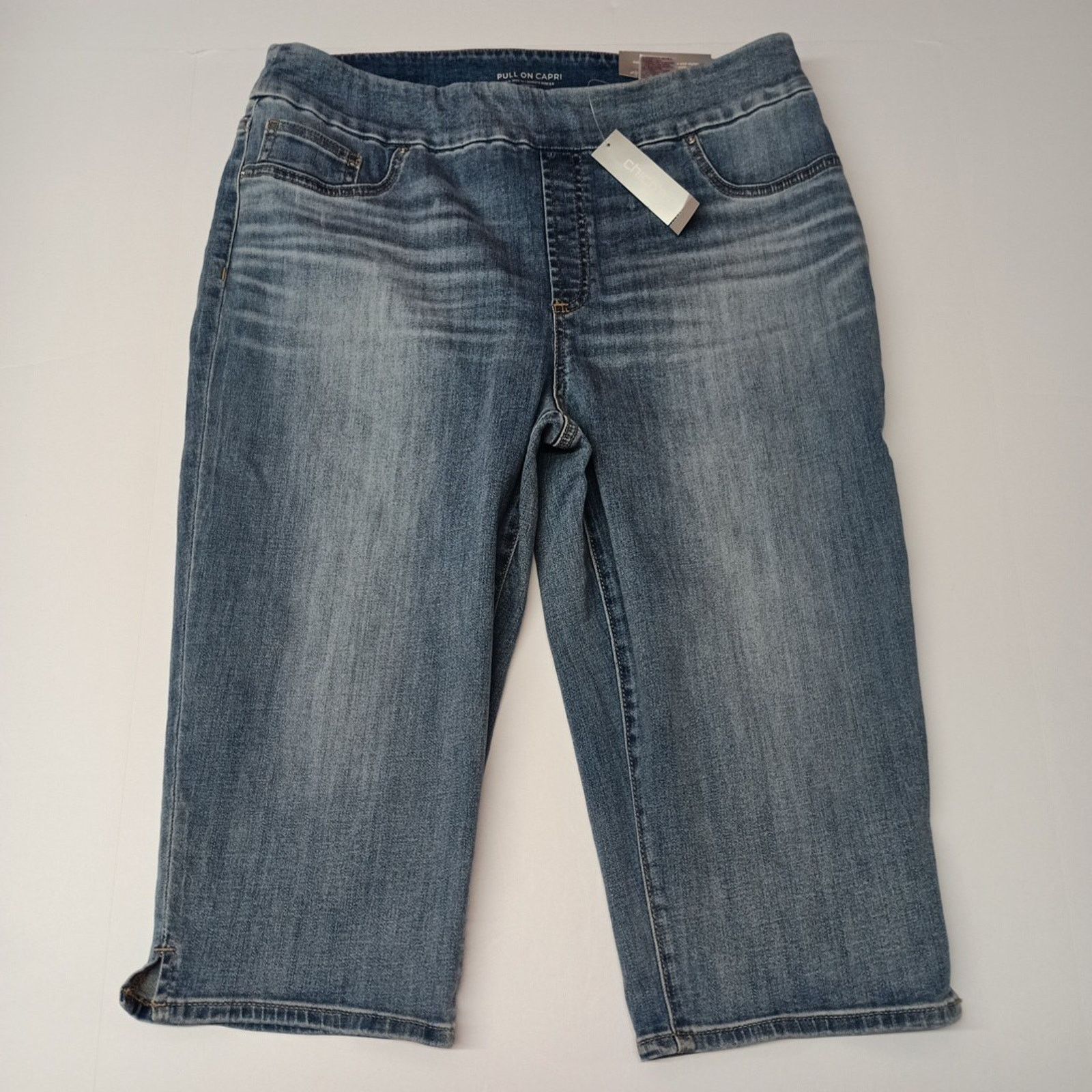 Chicos Chicos Pull On Denim Capris Women's Size 14 Blue Crop Basic Size 36" / US 14 / IT 50 - 1 Thumbnail