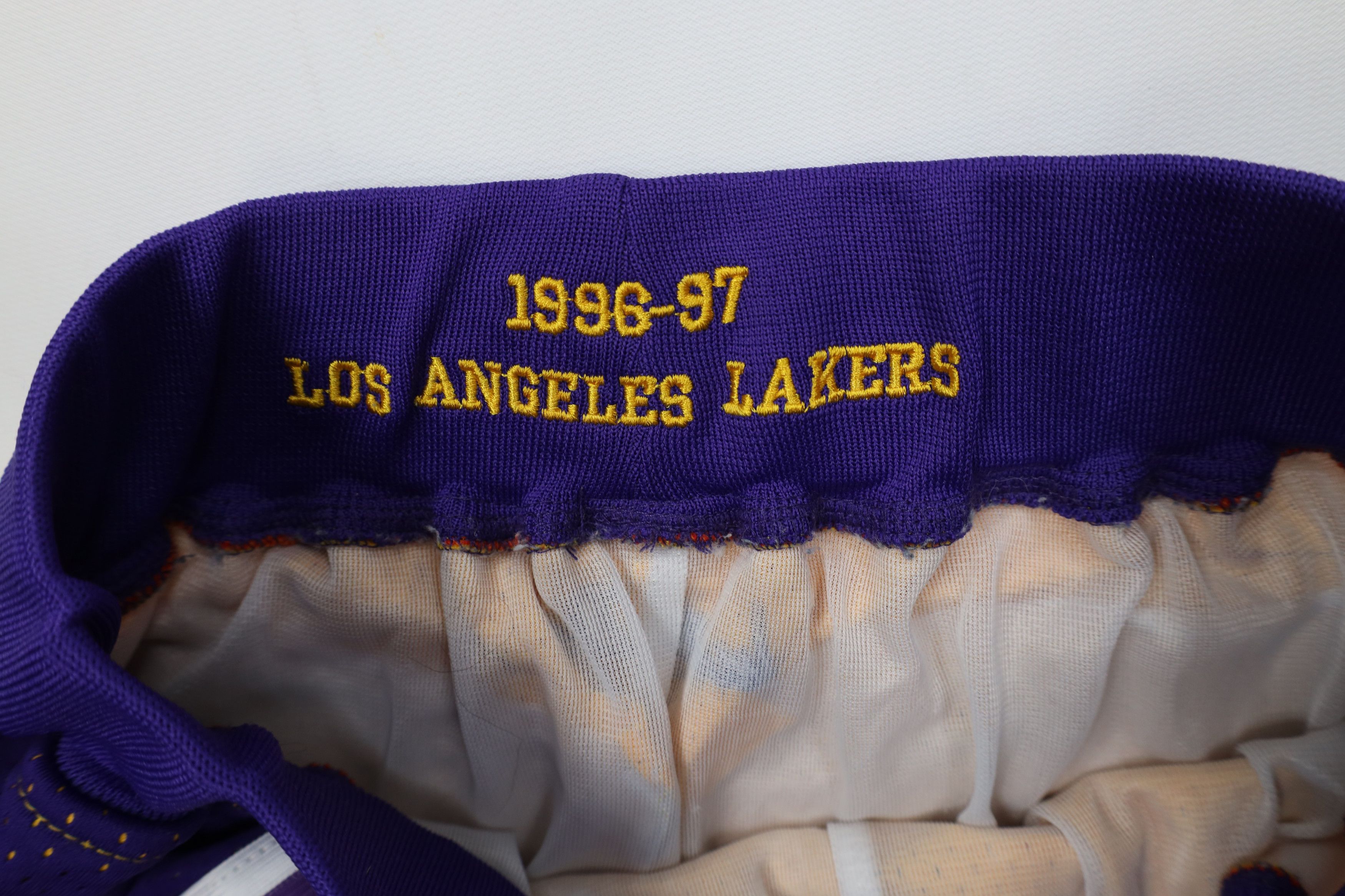 Just Don Just Don 1996/1997 Los Angeles Lakers Basketball Shorts USA Size US 30 / EU 46 - 8 Thumbnail