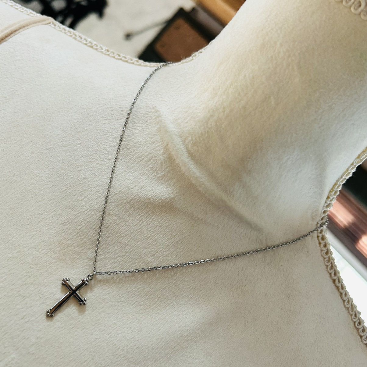 Handmade Handcrafted vintage filigree cross pendant on chain necklace Size ONE SIZE - 1 Thumbnail