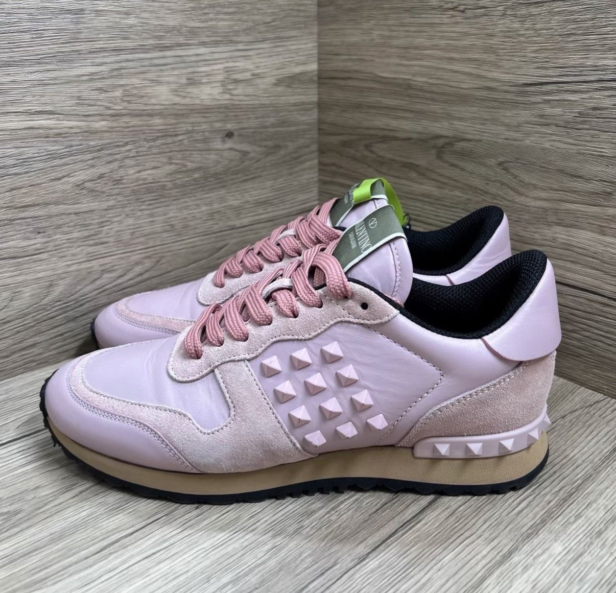 Valentino Valentino Pink Studded Sneakers J41 Size US 8 / IT 38 - 1 Thumbnail