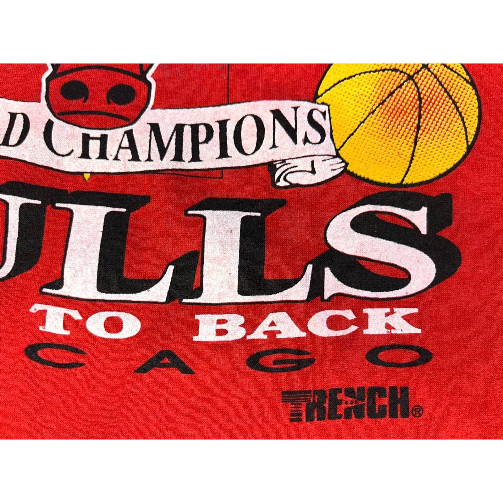 NBA VINTAGE Chicago Bulls 1992 Back To Back NBA Champions T-Shirt Mens Size L Red 90s Graphic Print Made in USA Trench Size US L / EU 52-54 / 3 - 5 Thumbnail