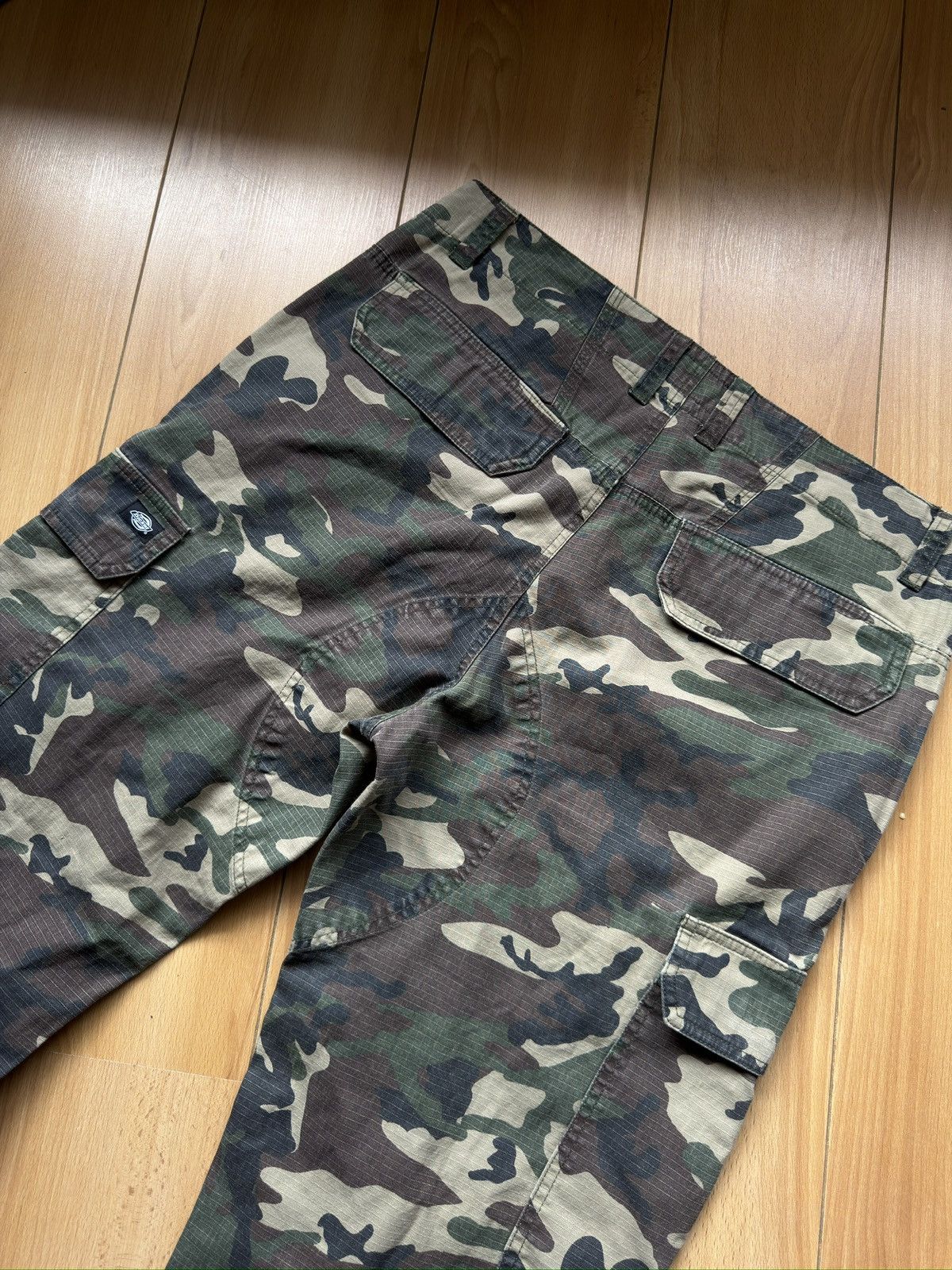 Dickies Dickies vintage camo joggers pants Size US 36 / EU 52 - 4 Thumbnail