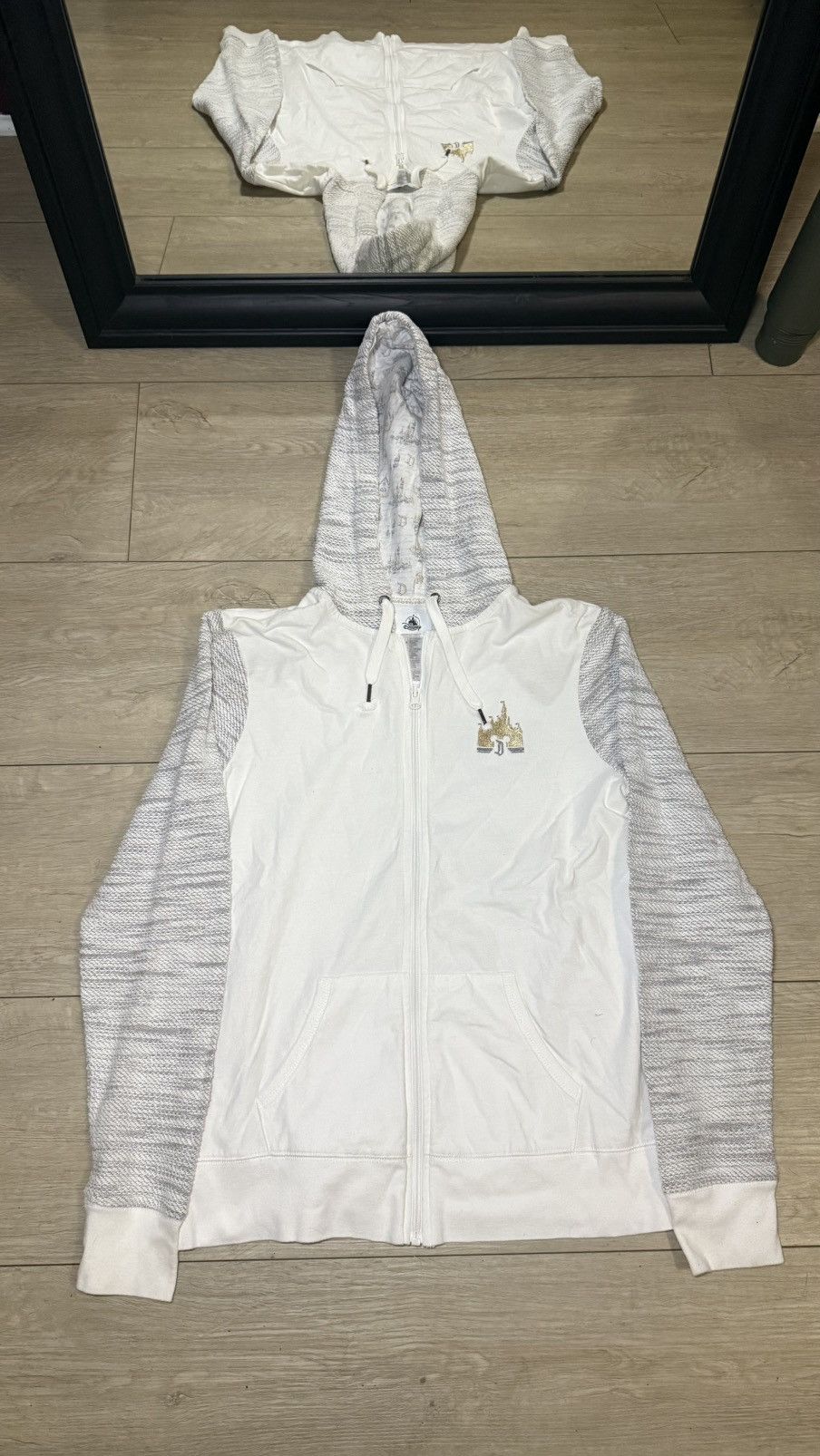 Disney Vintage / Y2K Disney Silver Gold Cinderella Castle Hoodie Size XL / US 12-14 / IT 48-50 - 2 Thumbnail