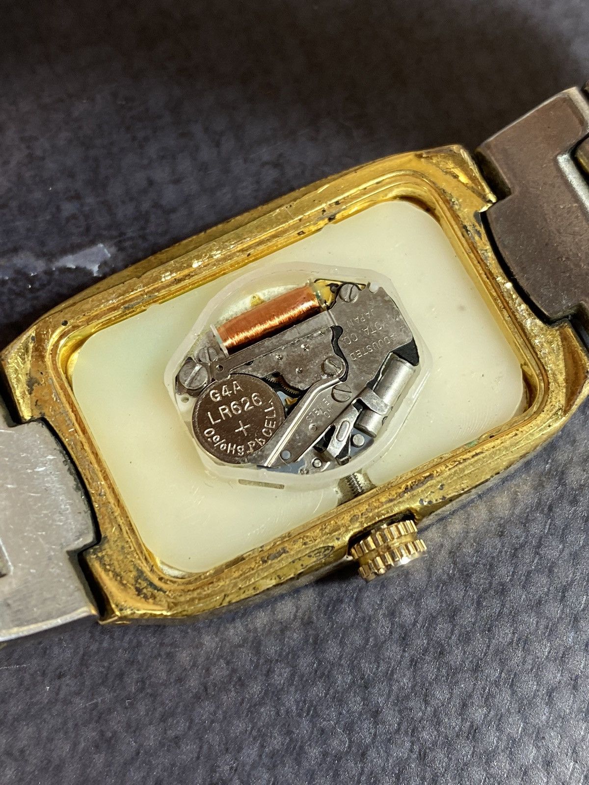 Casio Vintage Casio Quartz Watch Gold & Silver Tone Japanese Brand Size ONE SIZE - 9 Thumbnail