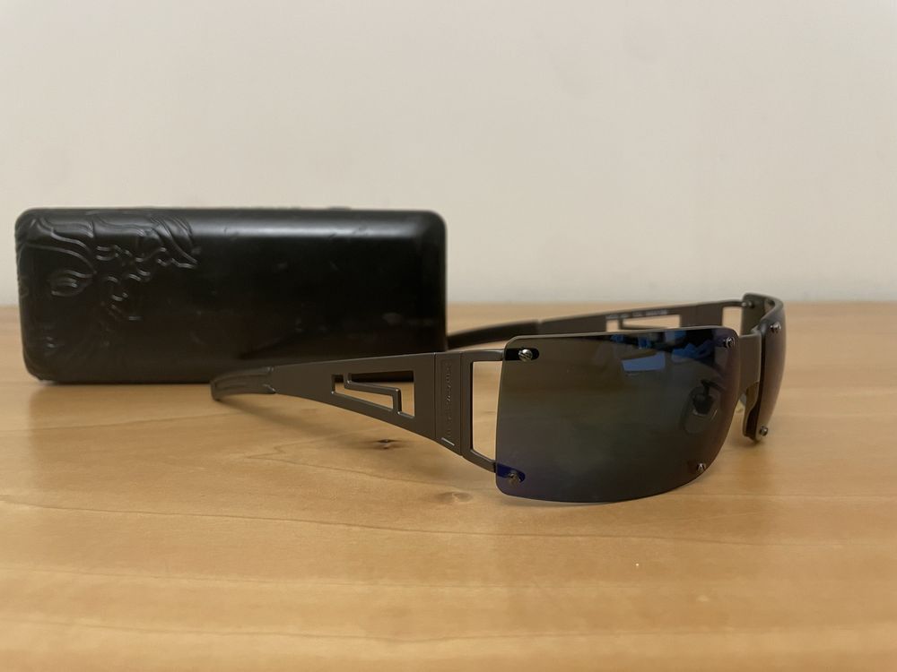 Versace Versace Vintage Sunglasses X91 Size ONE SIZE - 1 Thumbnail