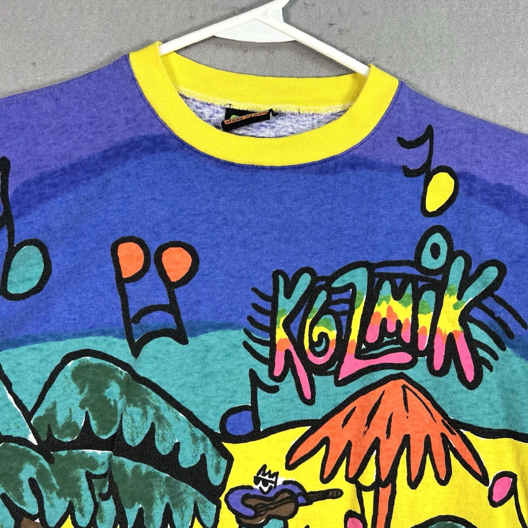 VINTAGE Kozmik Island Music T Shirt Adult Large Mens Multicolor 90s Graphic Tee Sportswear/Beach Mens