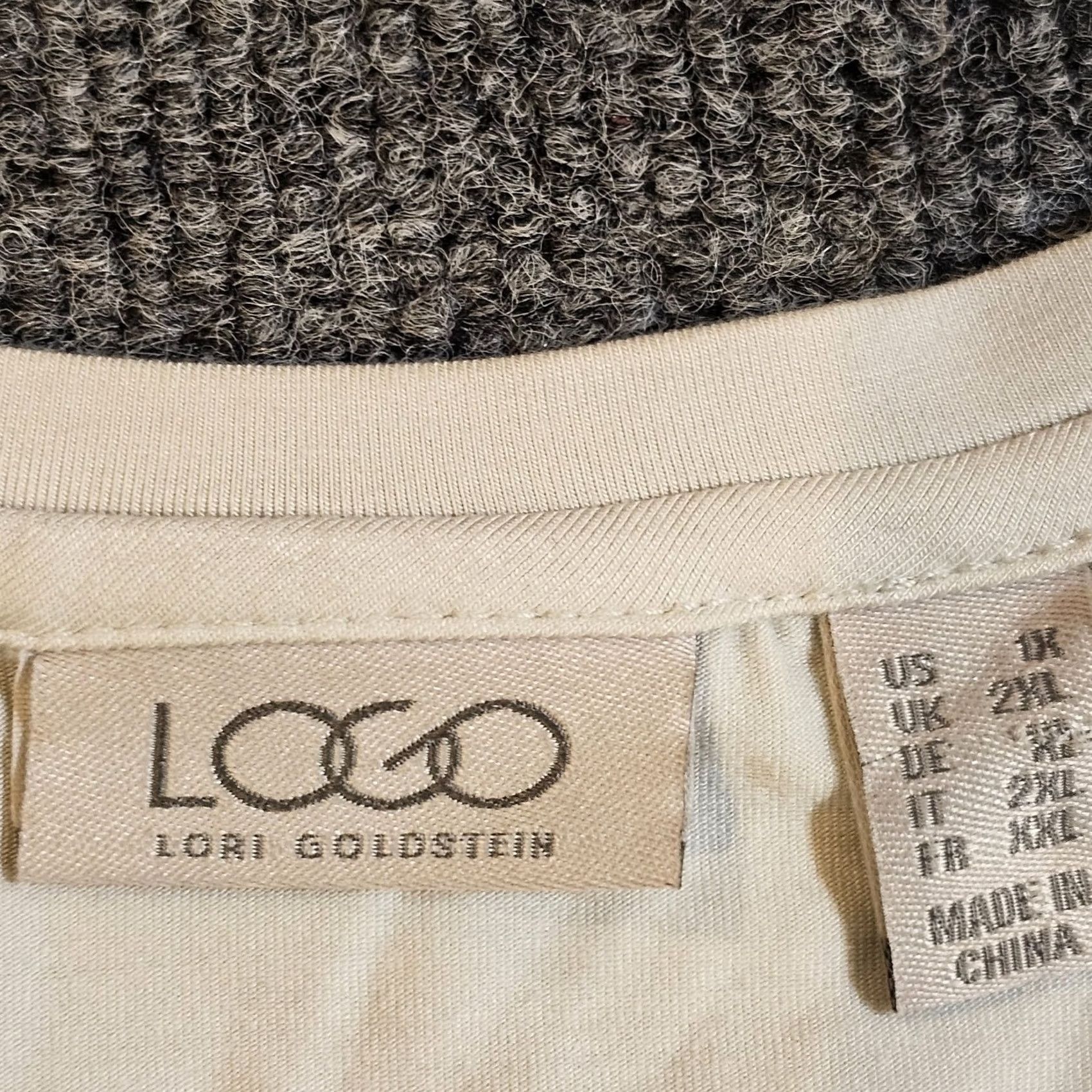 Vintage LOGO Lori Goldstein Top Blouse Tunic Women 1X White Stretch Asymmetrical Casual Career Long Sleeve Round Neck Pullover Size XL / US 12-14 / IT 48-50 - 3 Thumbnail