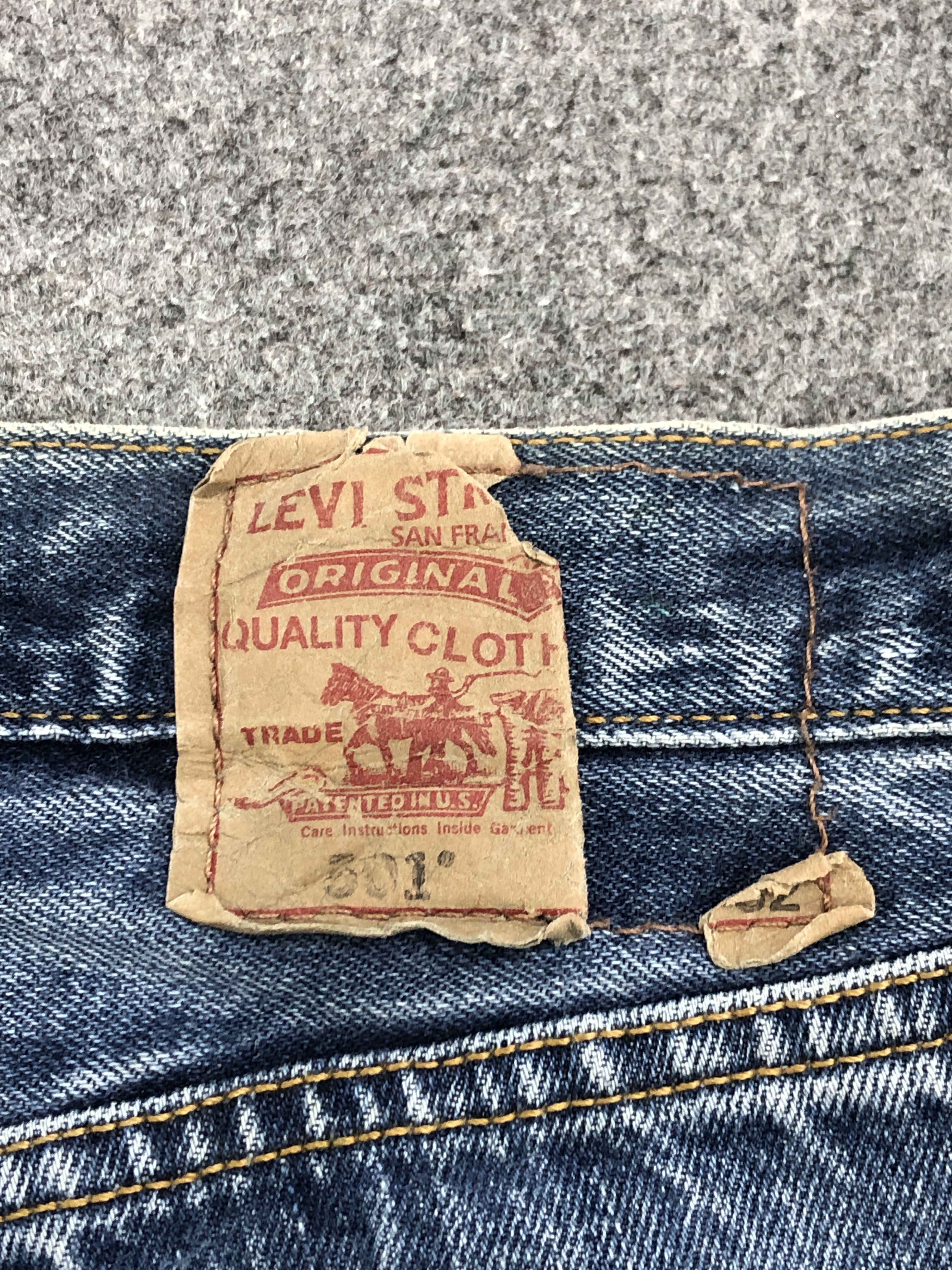 Levi's × Vintage Faded Blue Vintage 90s Levis 501 Denim Jeans Size US 35 - 5 Thumbnail