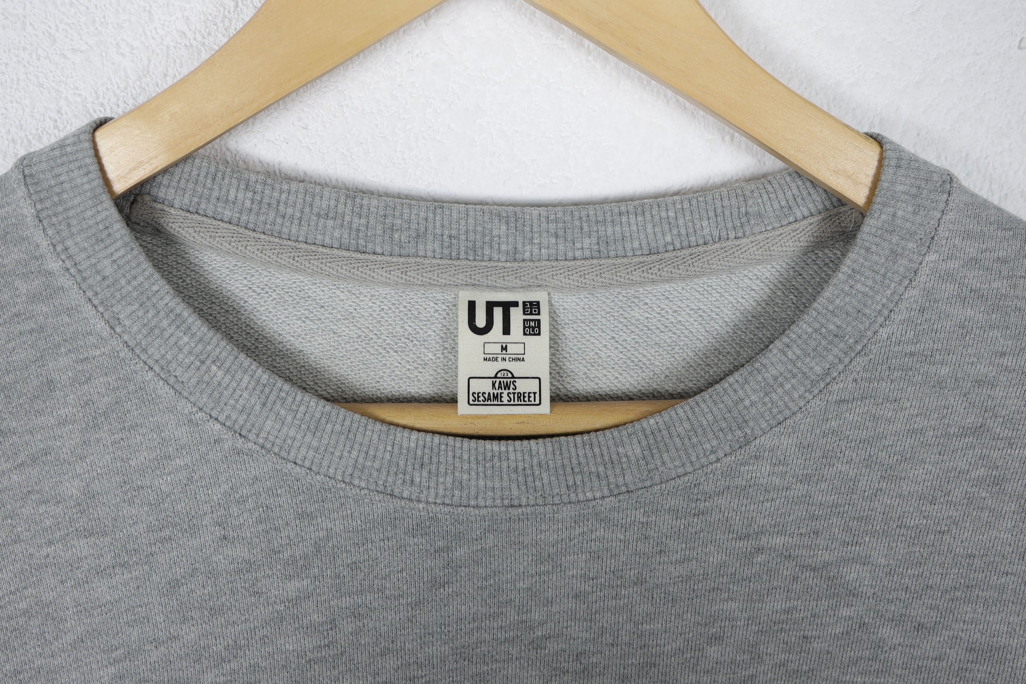 Kaws Kaws x Uniqlo Sesame Logo Sweatshirt Japan Size US M / EU 48-50 / 2 - 5 Thumbnail