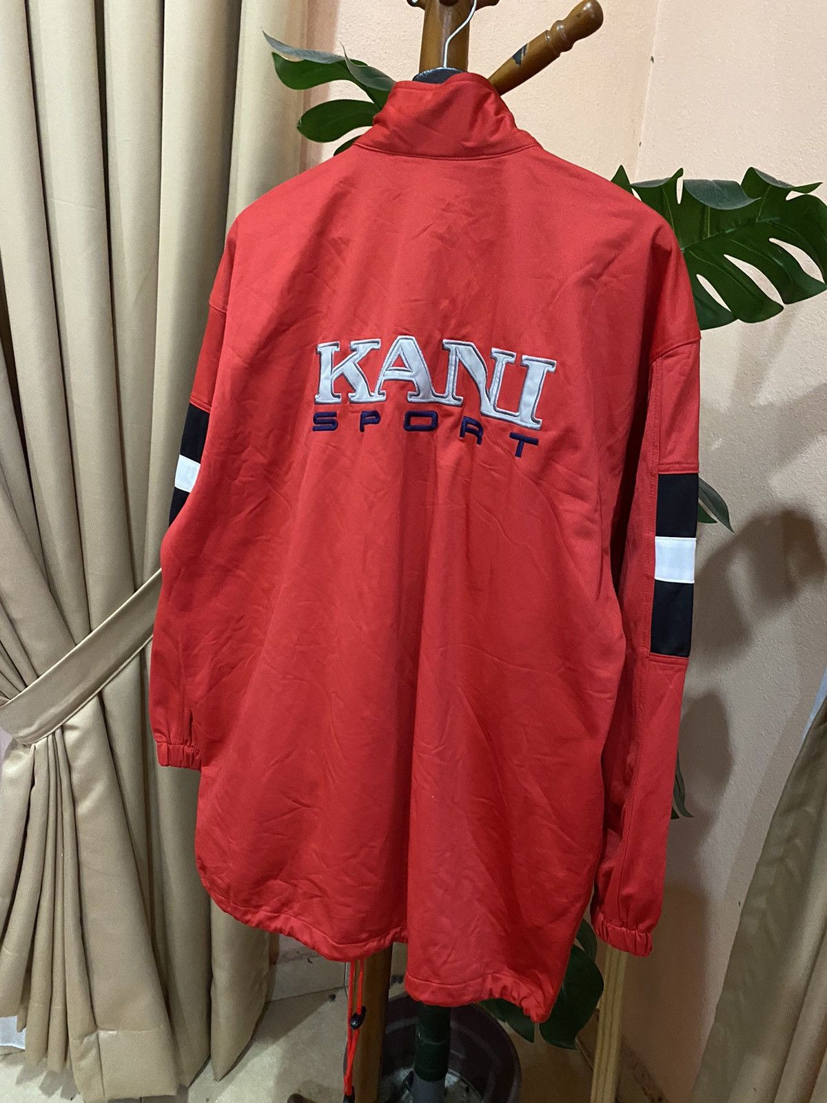 Karl Kani Vintage Karl Kani Sport Red Windbreaker Hip-Hop Streetwear Size US L / EU 52-54 / 3 - 6 Thumbnail