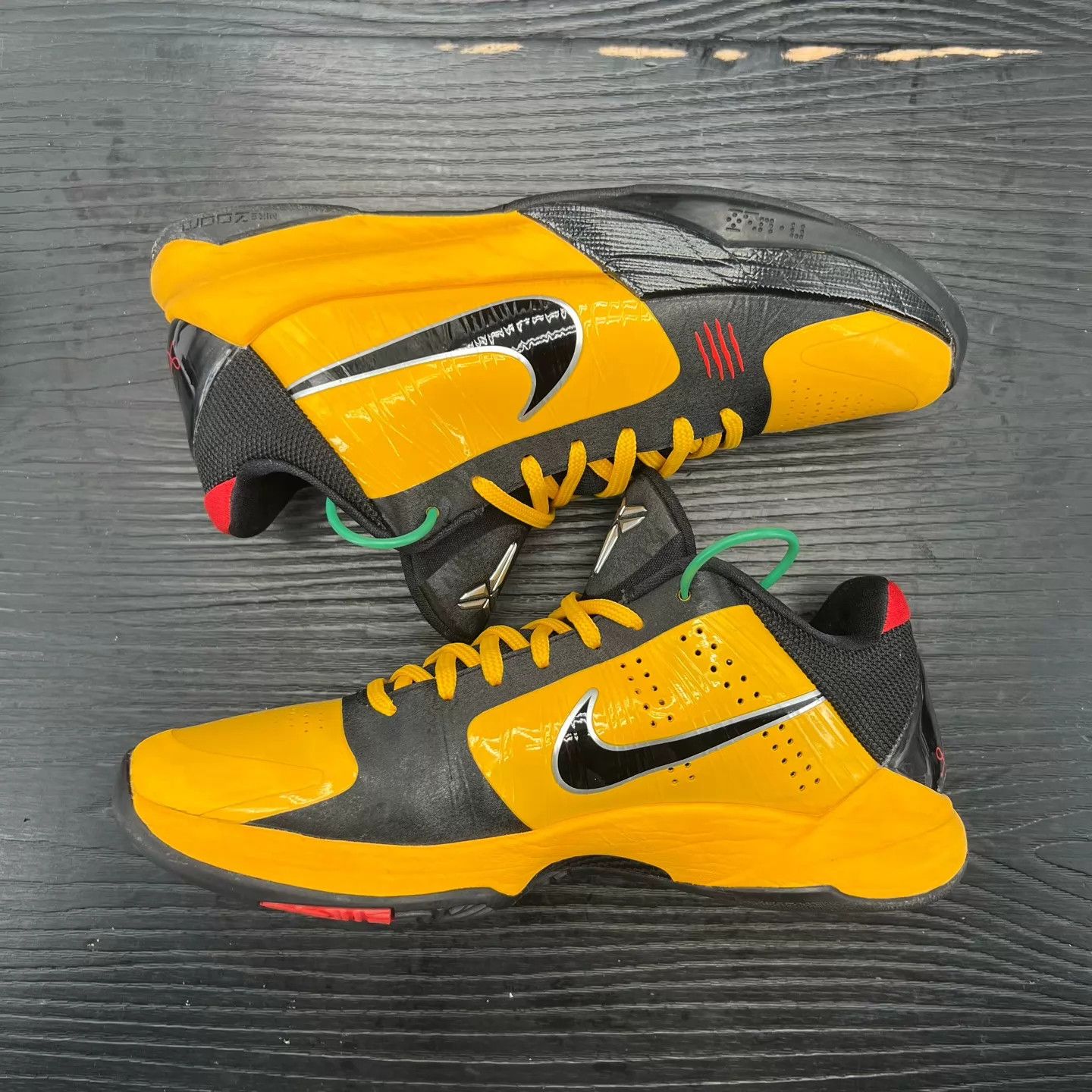 Nike Nike ZK5 Bruce Lee Black/Yellow 40.5 Like New Size US 7.5 / EU 40-41 - 2 Thumbnail