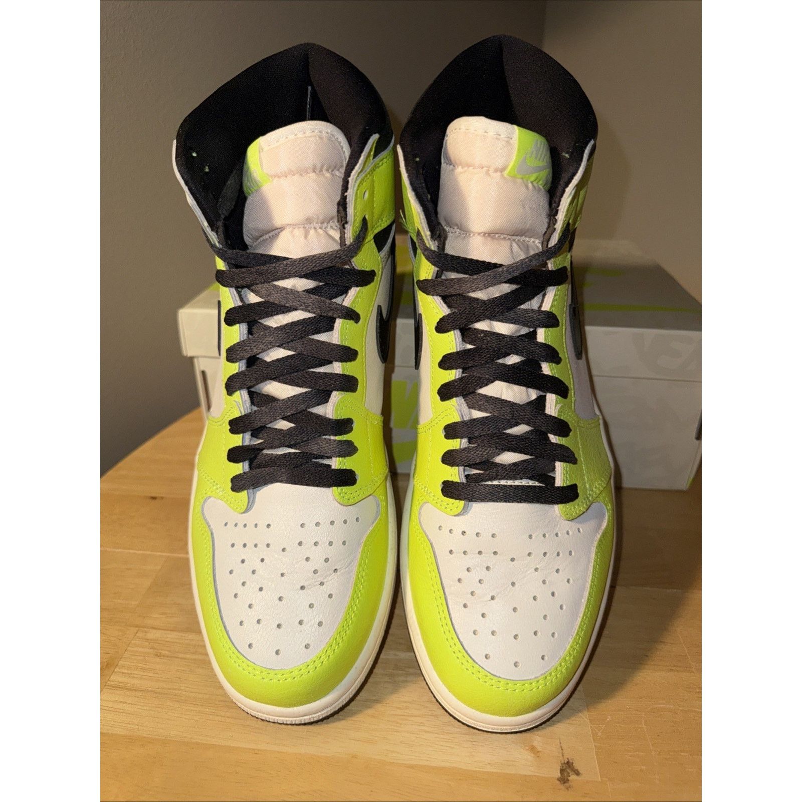 Nike Jordan 1 Retro High OG Visionaire - Size 10.5 OG Box Extra Size US 10.5 / EU 43-44 - 5 Thumbnail