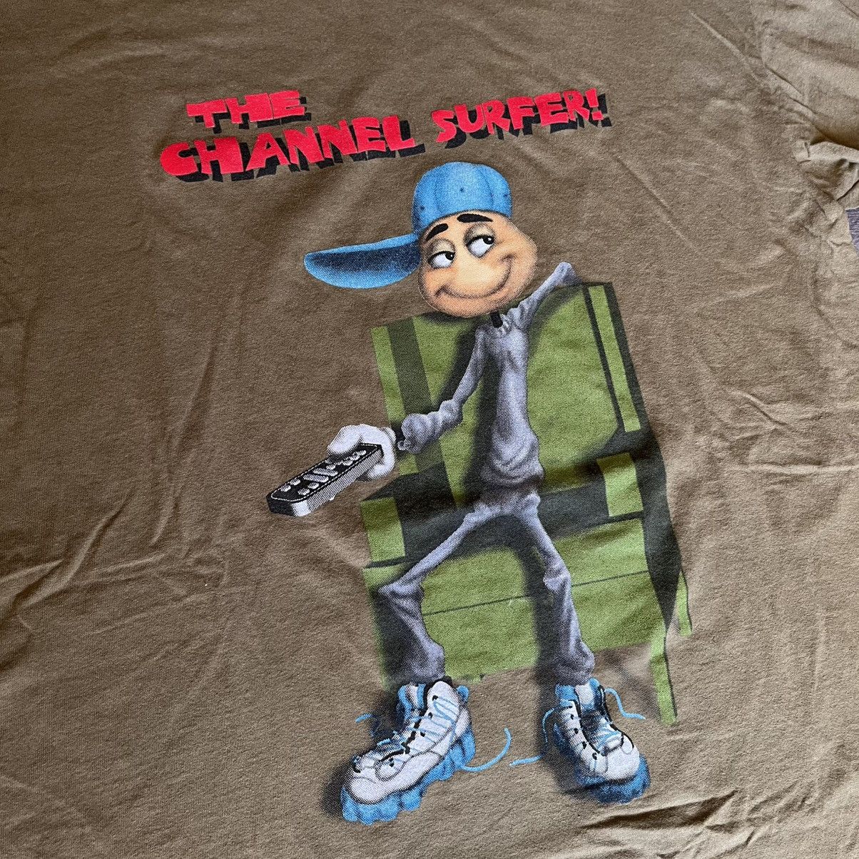 Vintage Vintage 1990s The Channel Surfer Skater Graphic Logo T Shirt Size US XL / EU 56 / 4 - 3 Thumbnail