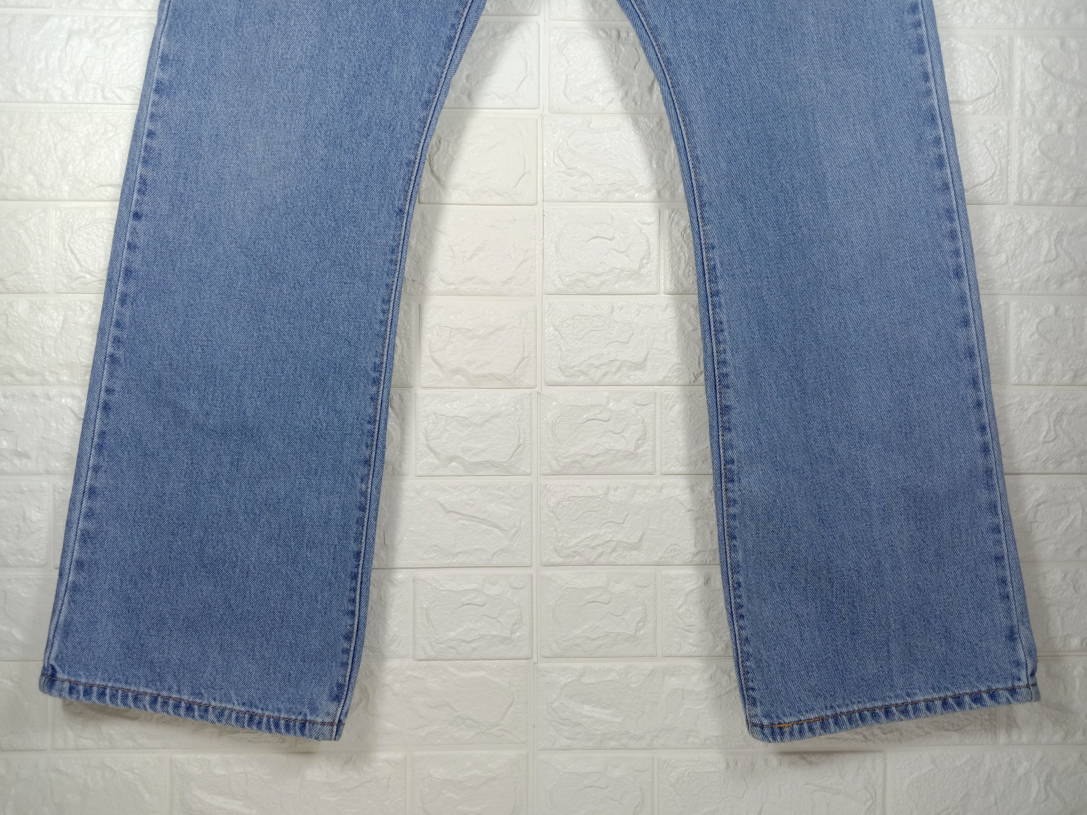 Levi's Vintage Levi's 517 Flare Jeans Blue Wash Denim Size US 36 / EU 52 - 4 Thumbnail
