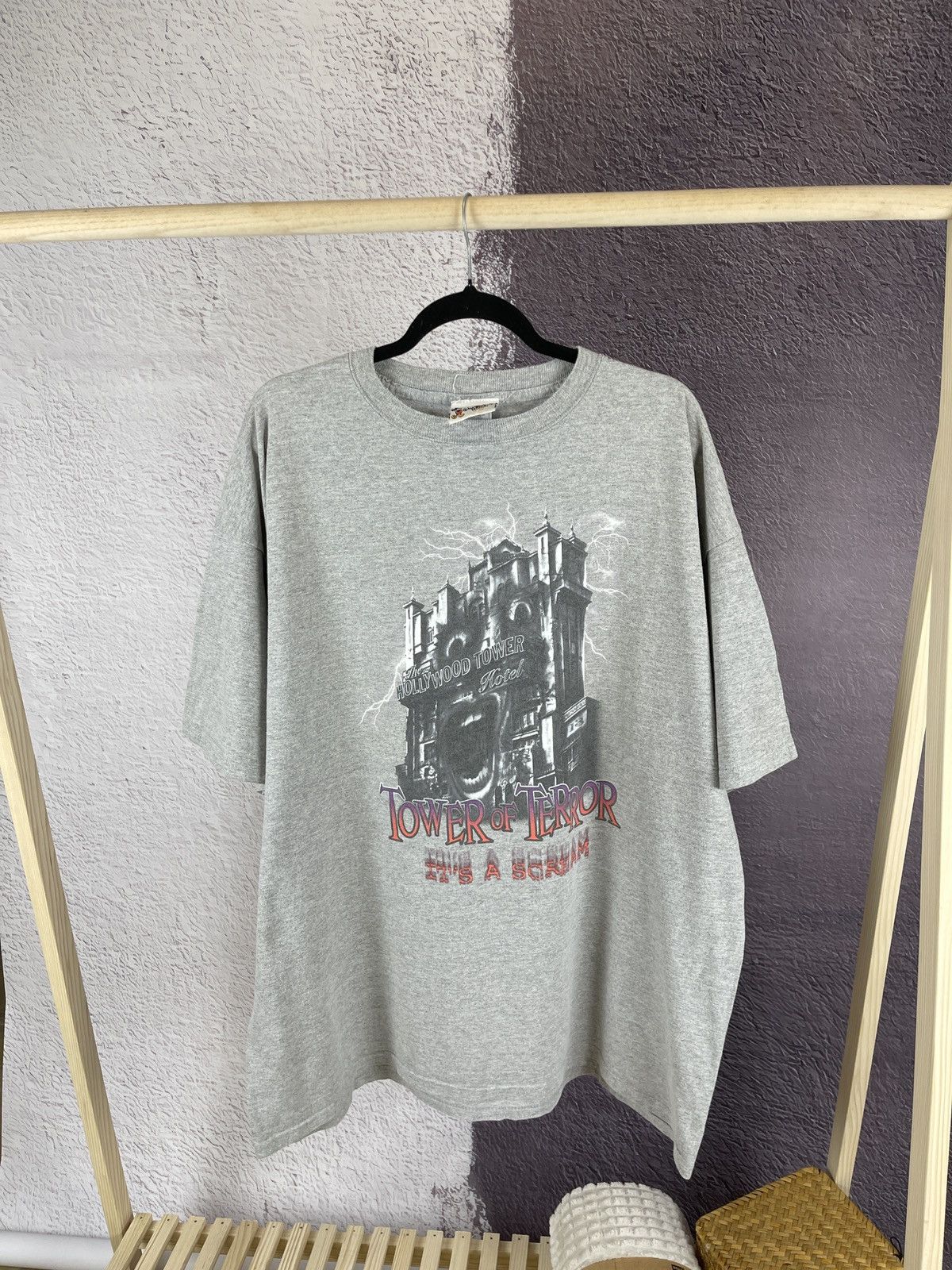 Disney × Vintage Disney vintage House of terror It’s a scream tee shirt Size US XXL / EU 58 / 5 - 1 Thumbnail